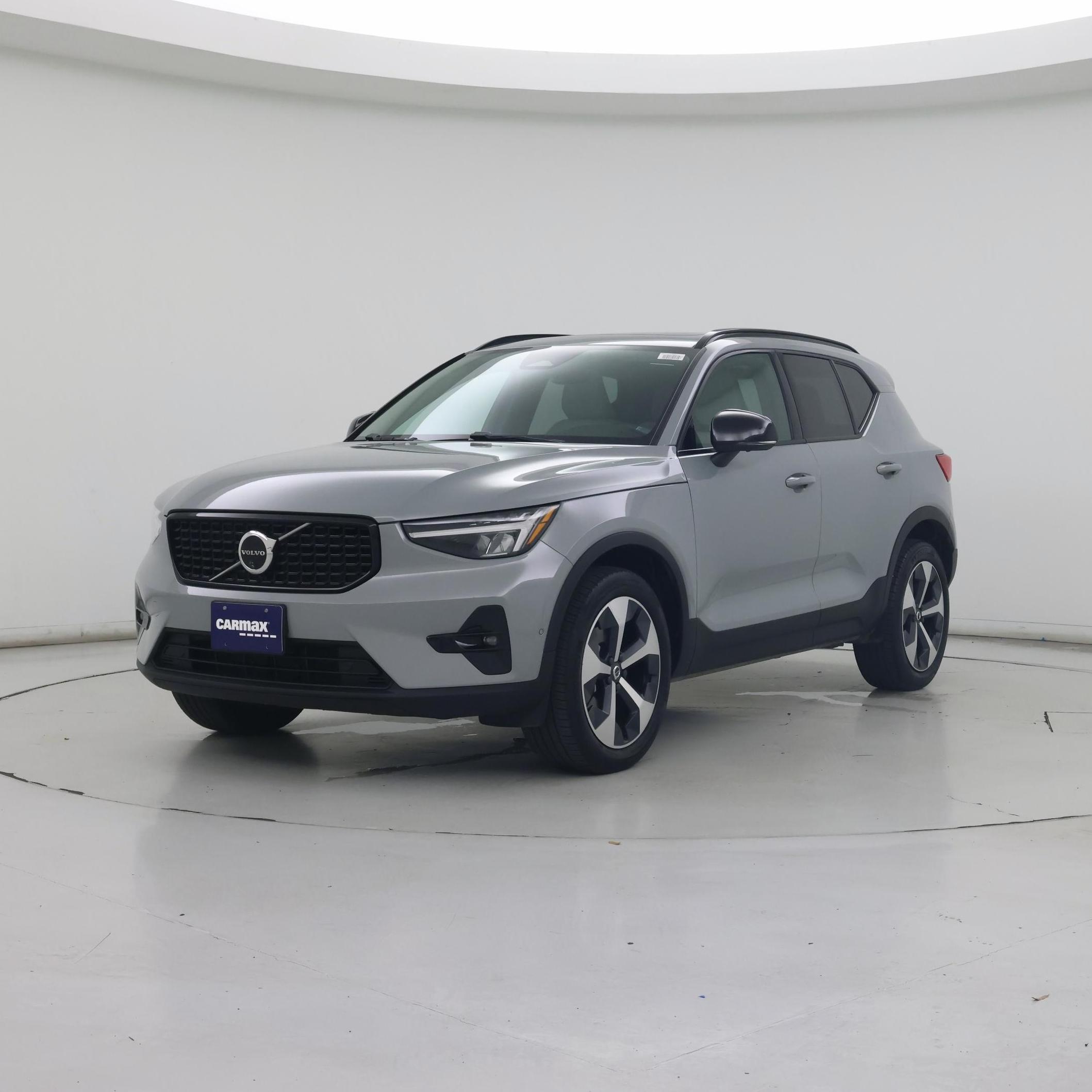 Thumbnail: 2024 Volvo XC40 - 4