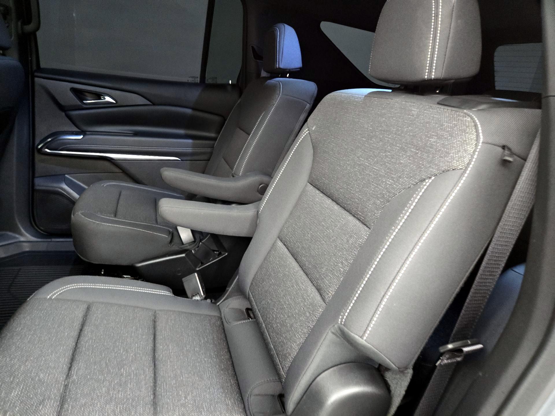 Thumbnail: 2025 Chevrolet Traverse - 19