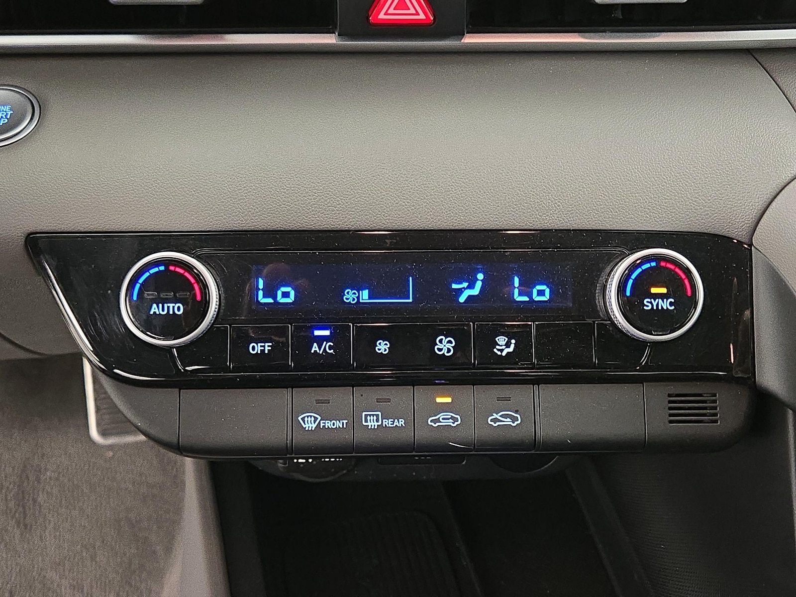 2026 Hyundai Elantra SEL Sport - Photo 17