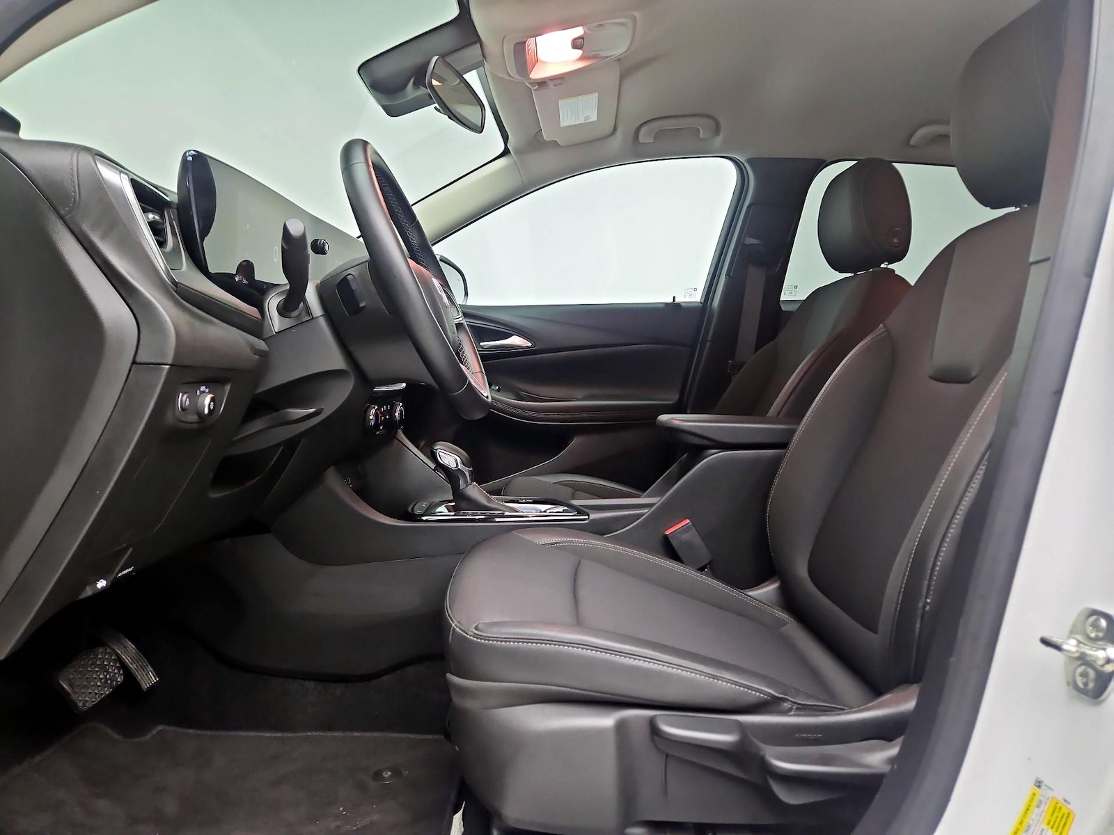 2025 Buick Encore GX Preferred - Photo 12