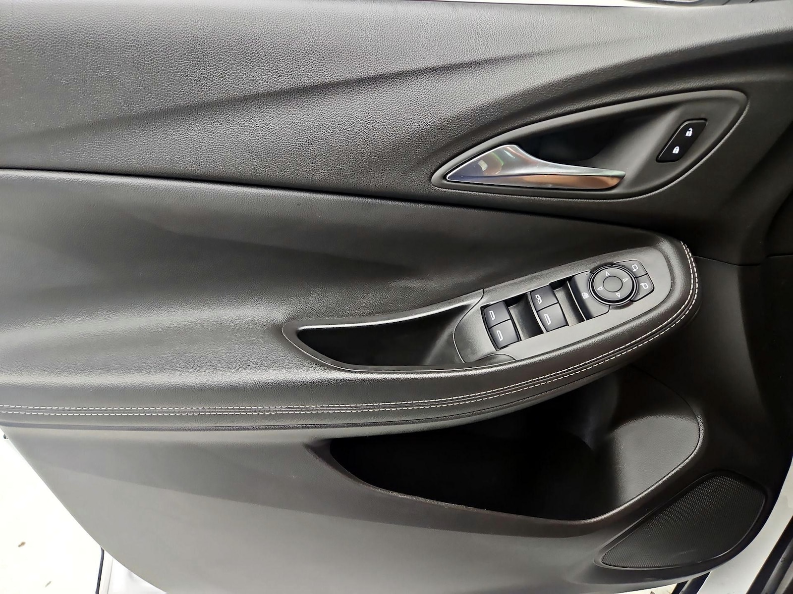 2025 Buick Encore GX Preferred - Photo 13