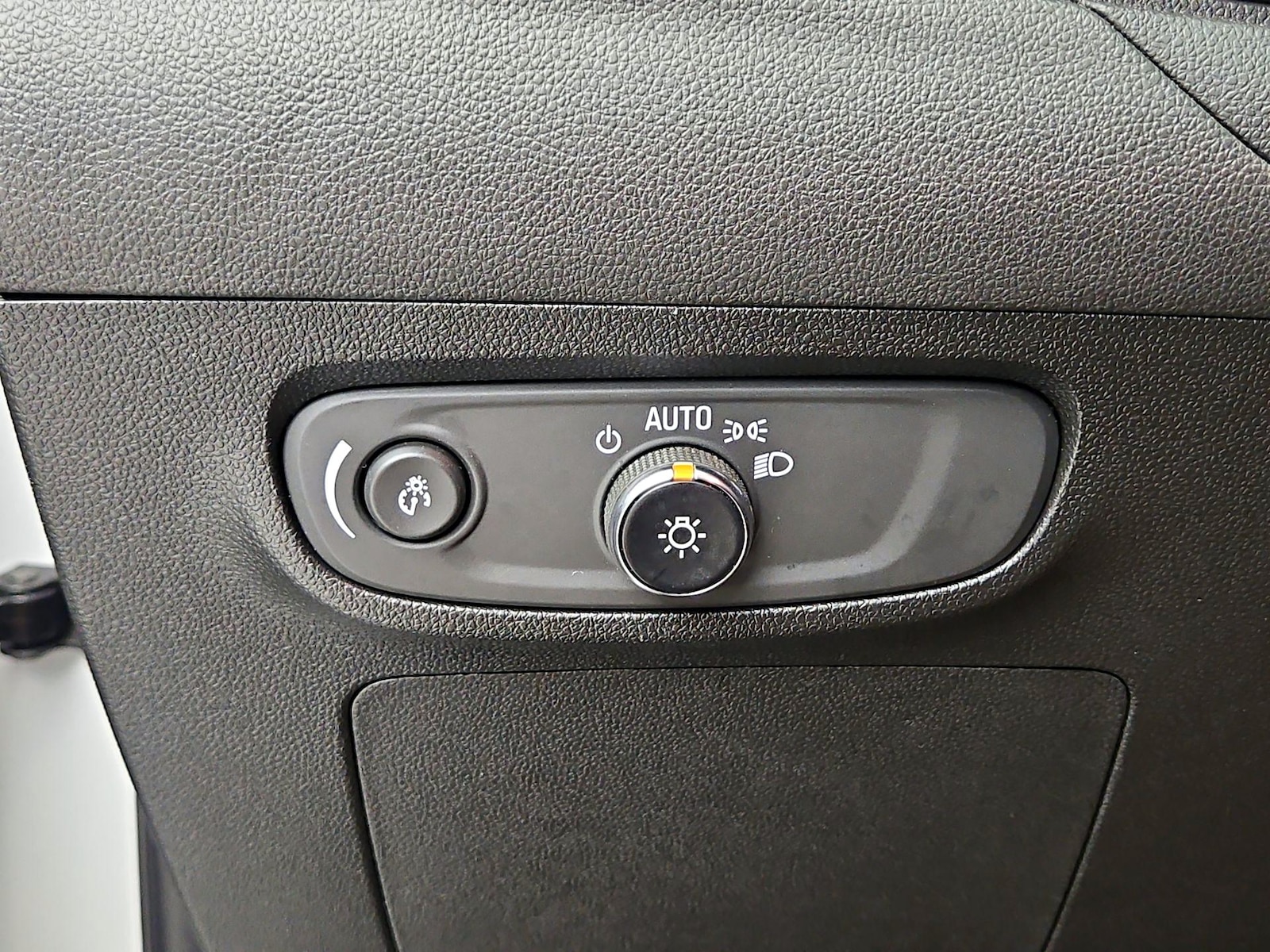 2025 Buick Encore GX Preferred - Photo 14