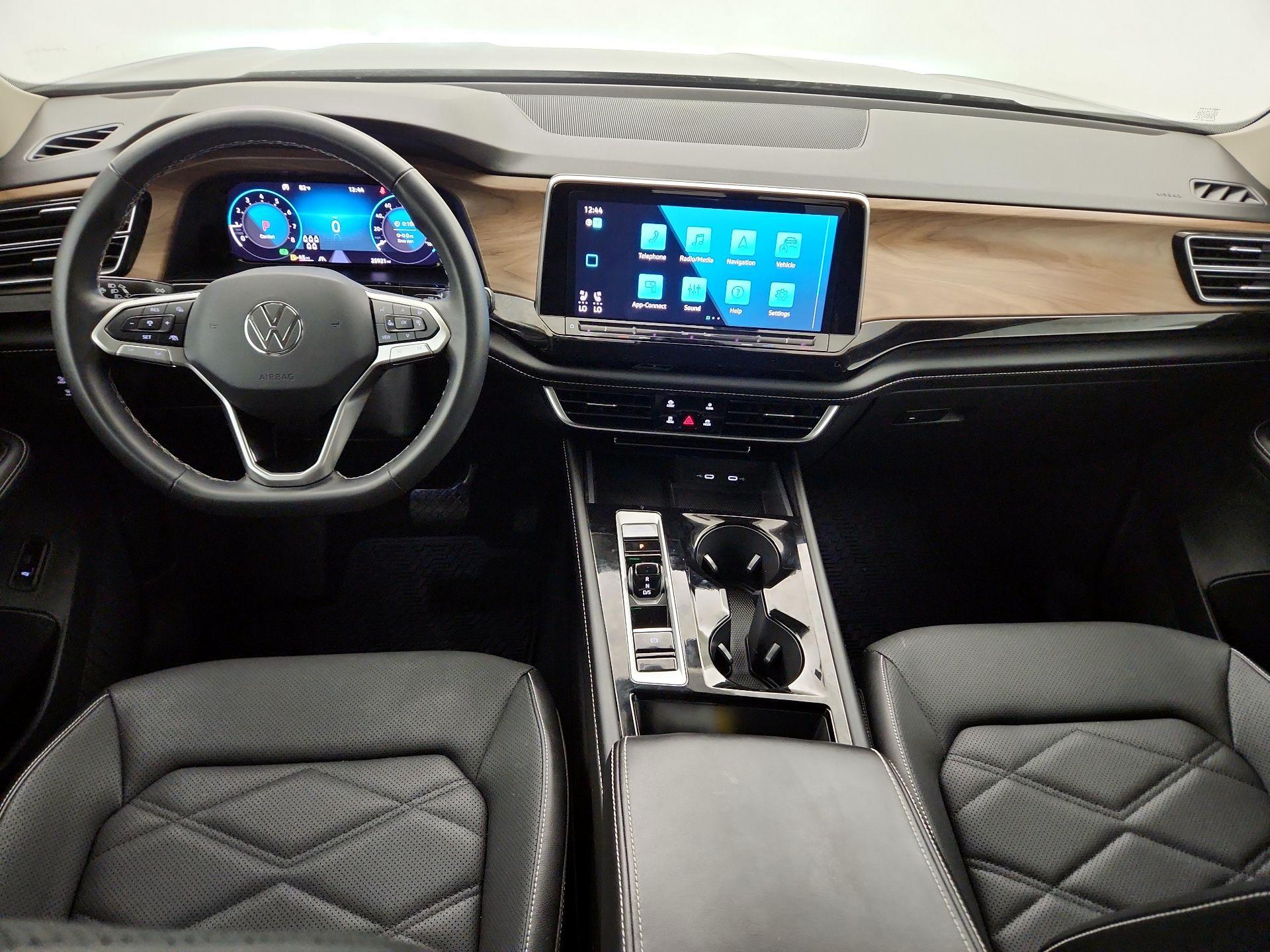 Thumbnail: 2024 Volkswagen Atlas - 9