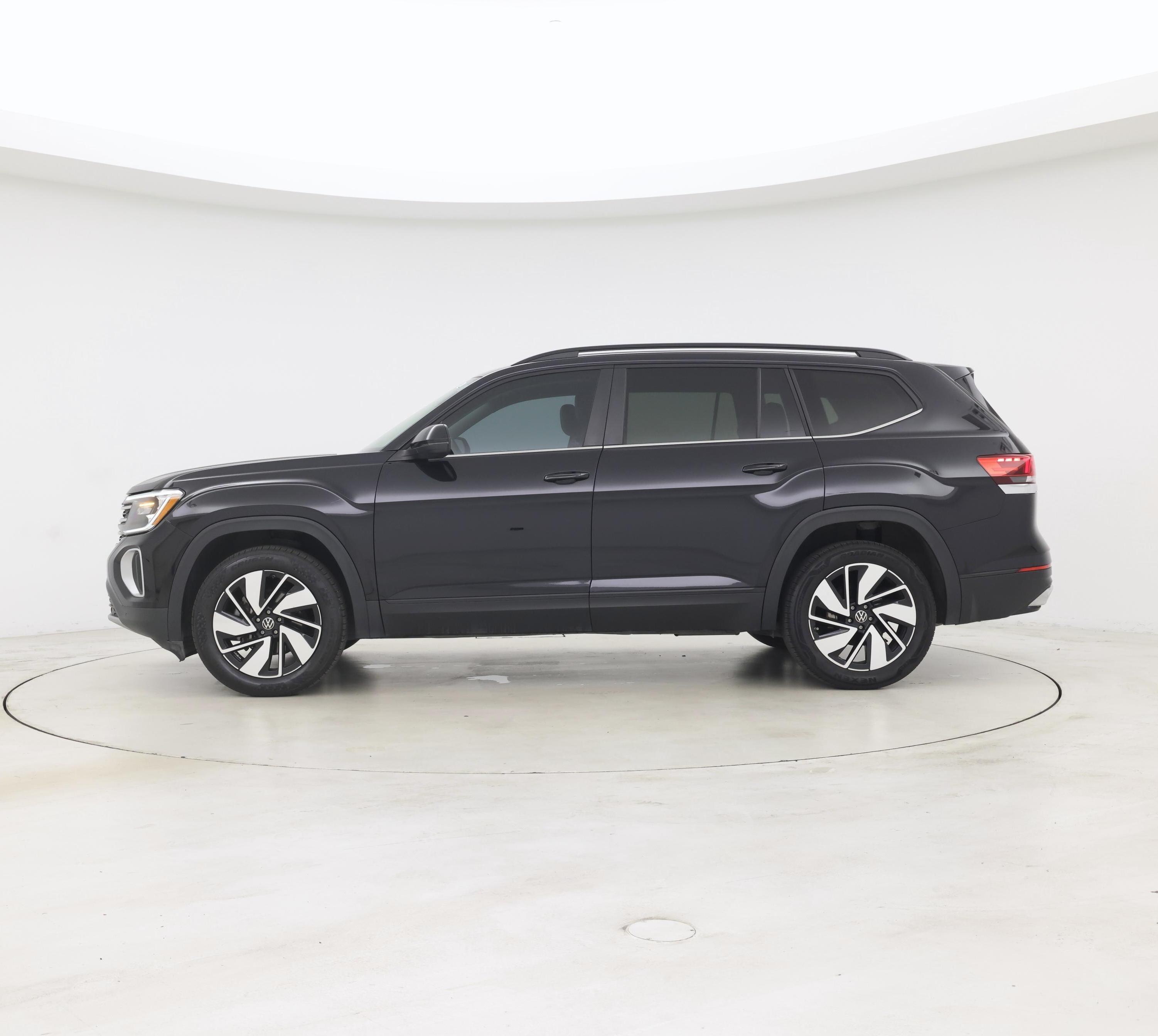 Thumbnail: 2024 Volkswagen Atlas - 3