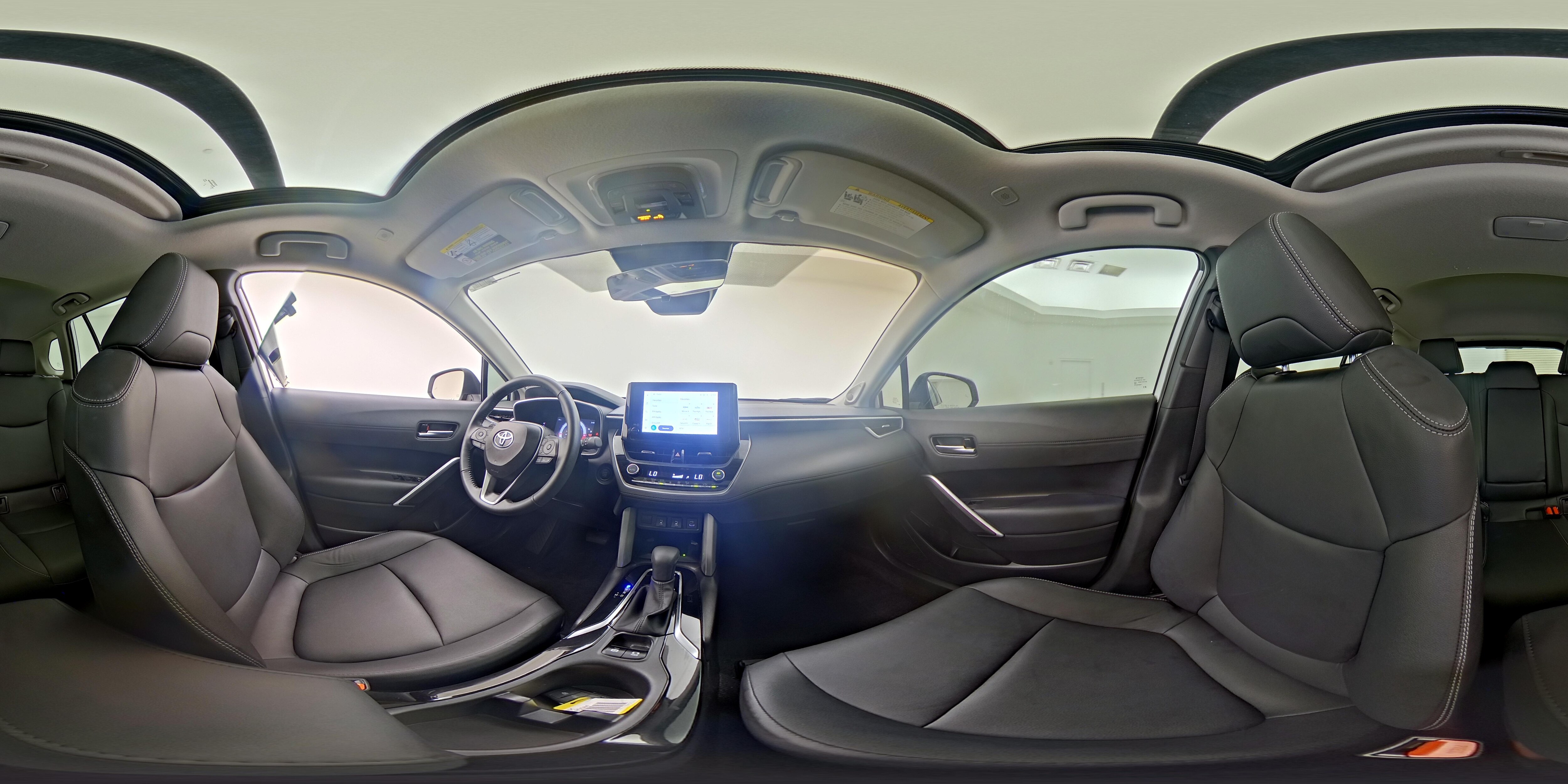 2024 Toyota Corolla Cross XLE - Photo 25