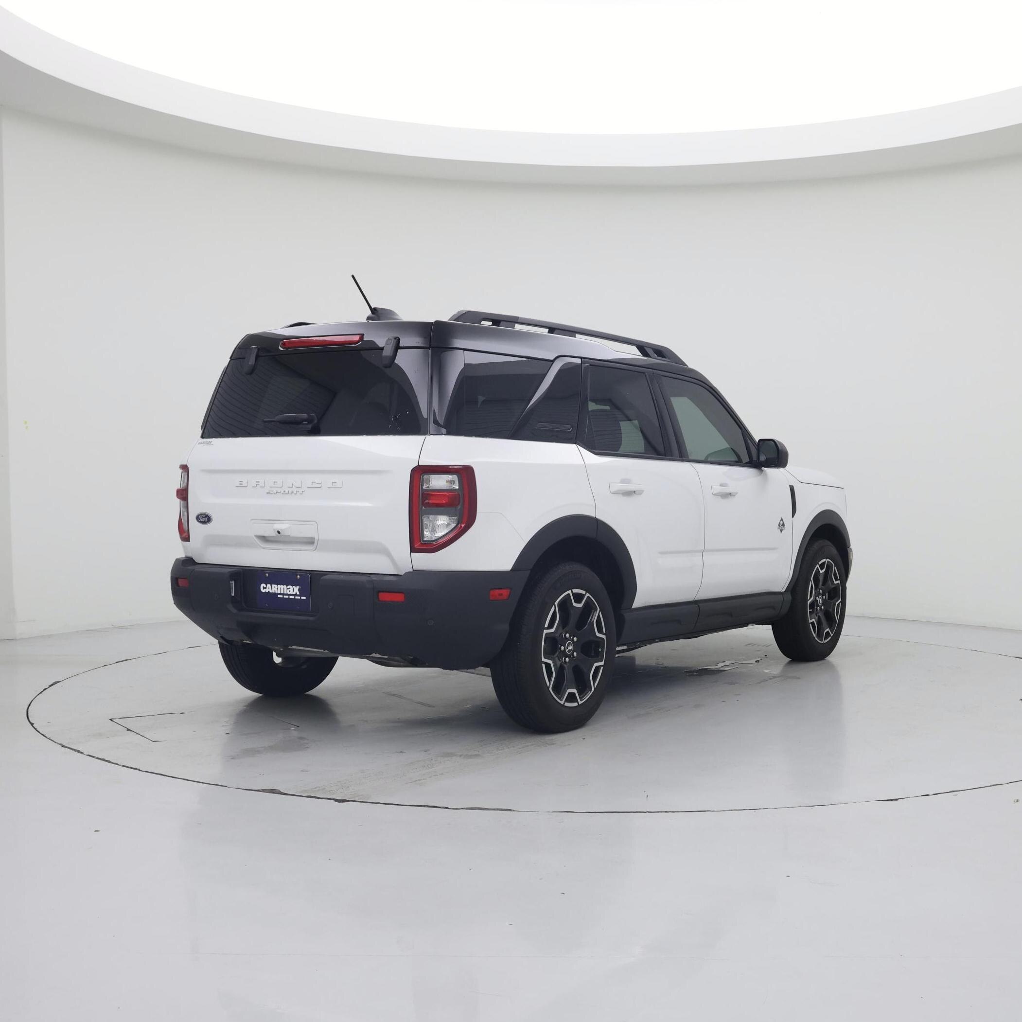 Thumbnail: 2025 Ford Bronco Sport - 8