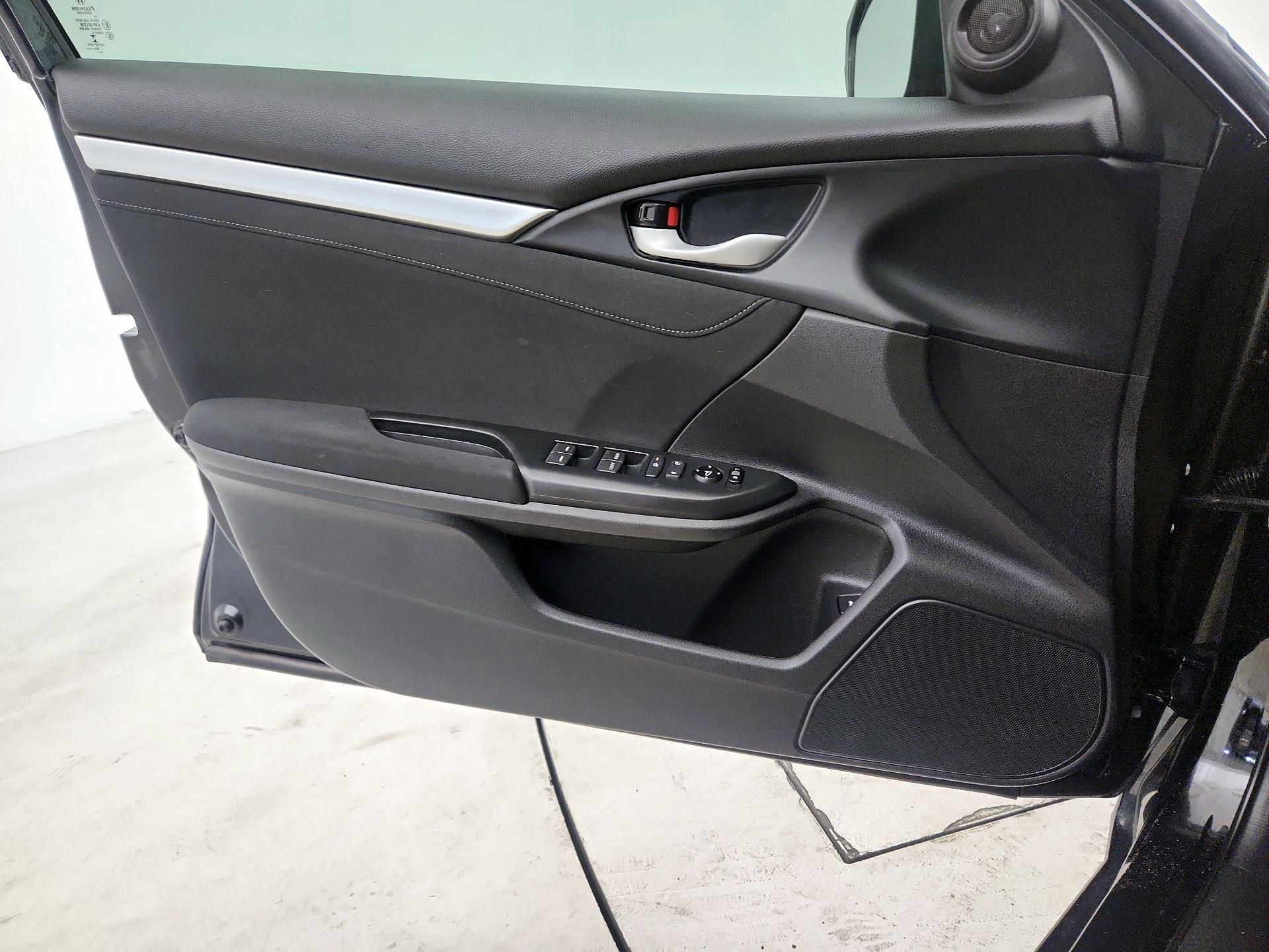 Thumbnail: 2020 Honda Civic - 10