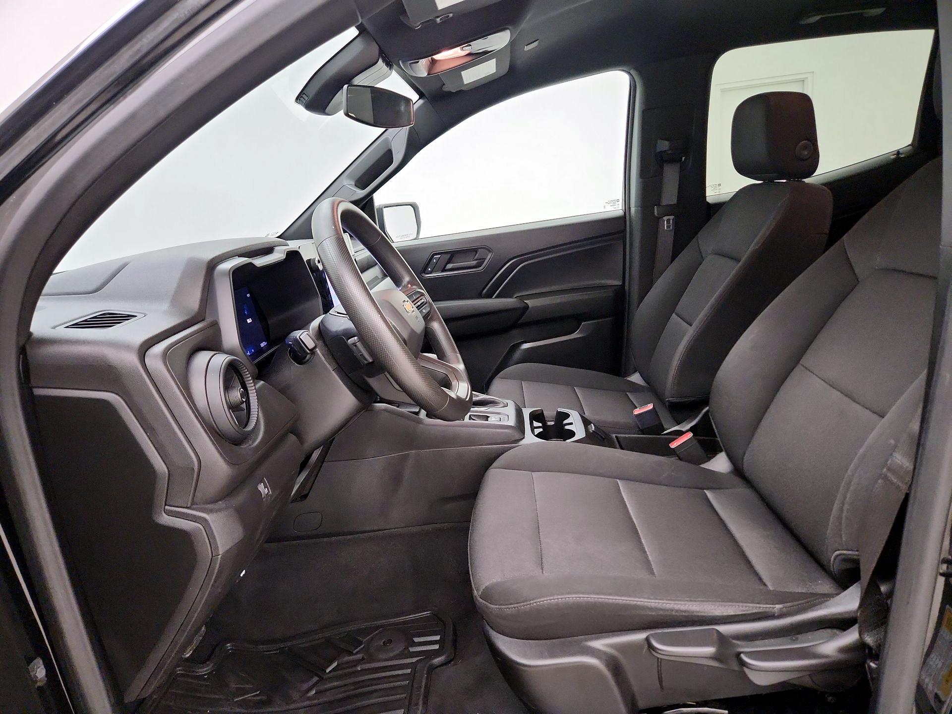 Thumbnail: 2024 Chevrolet Colorado - 11