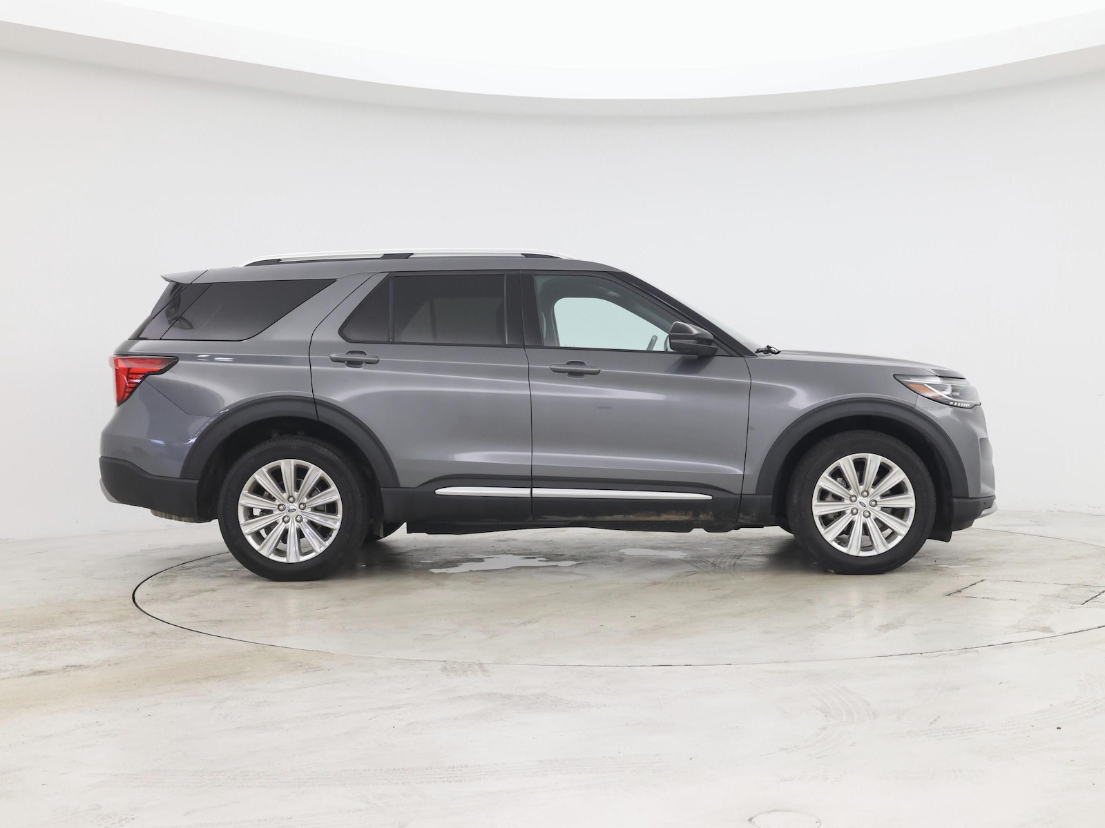 2025 Ford Explorer Platinum - Photo 8