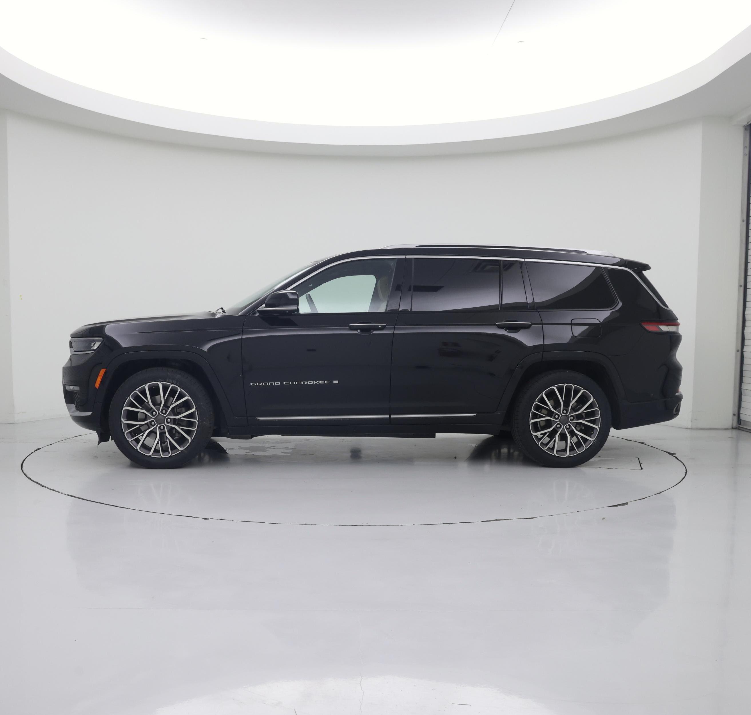 Thumbnail: 2021 Jeep Grand Cherokee L - 3
