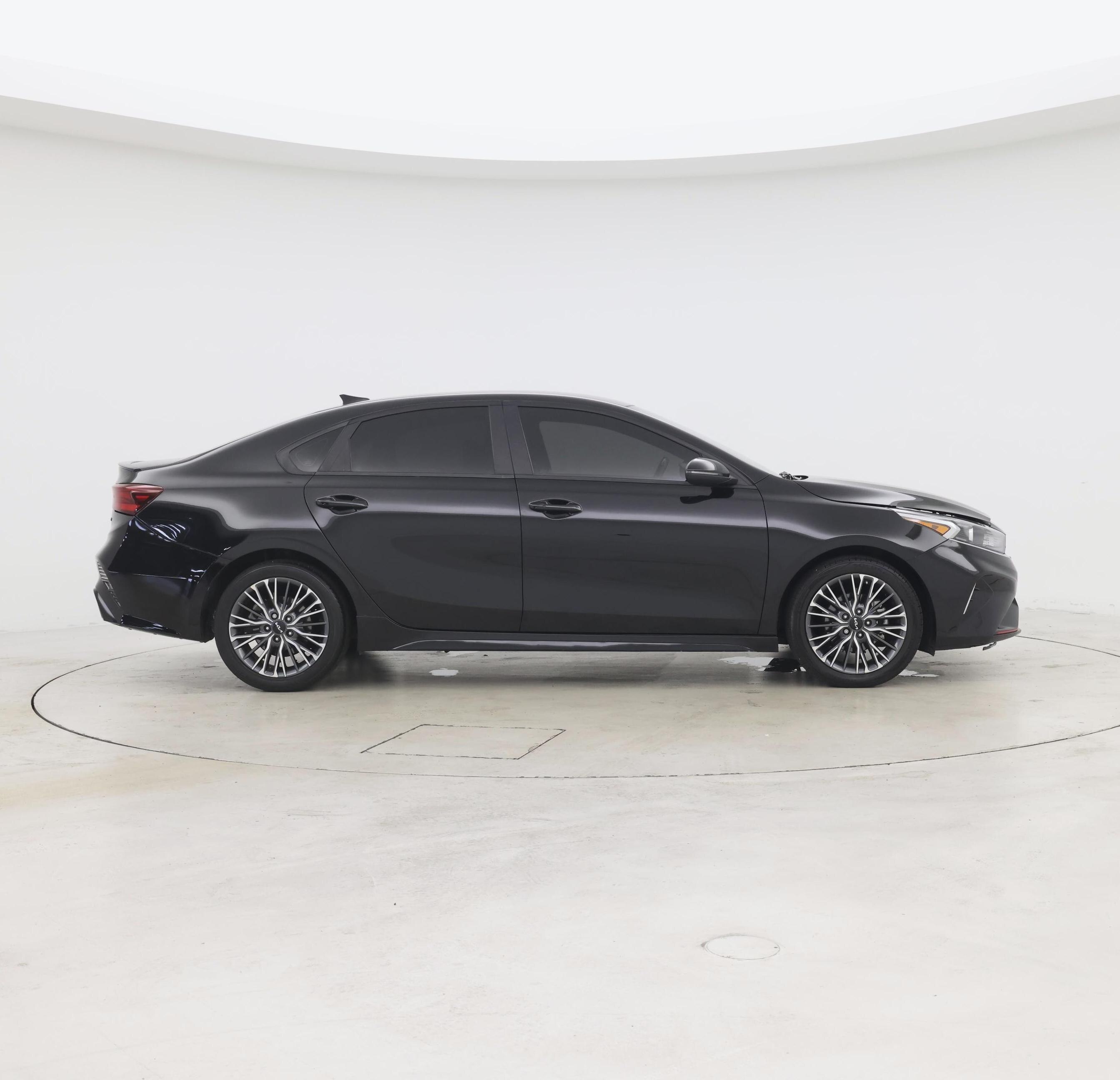 Thumbnail: 2024 Kia Forte - 7