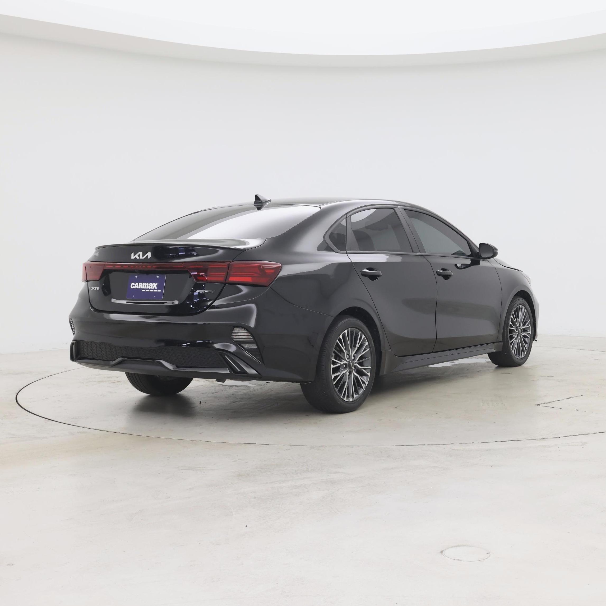 Thumbnail: 2024 Kia Forte - 8