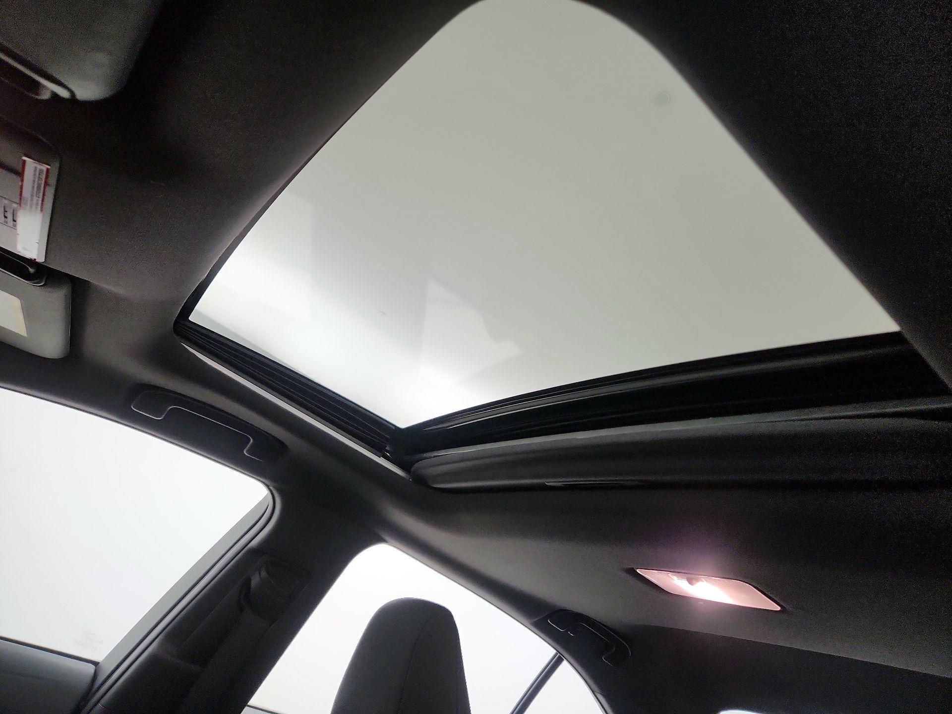 Thumbnail: 2020 Toyota Corolla - 19