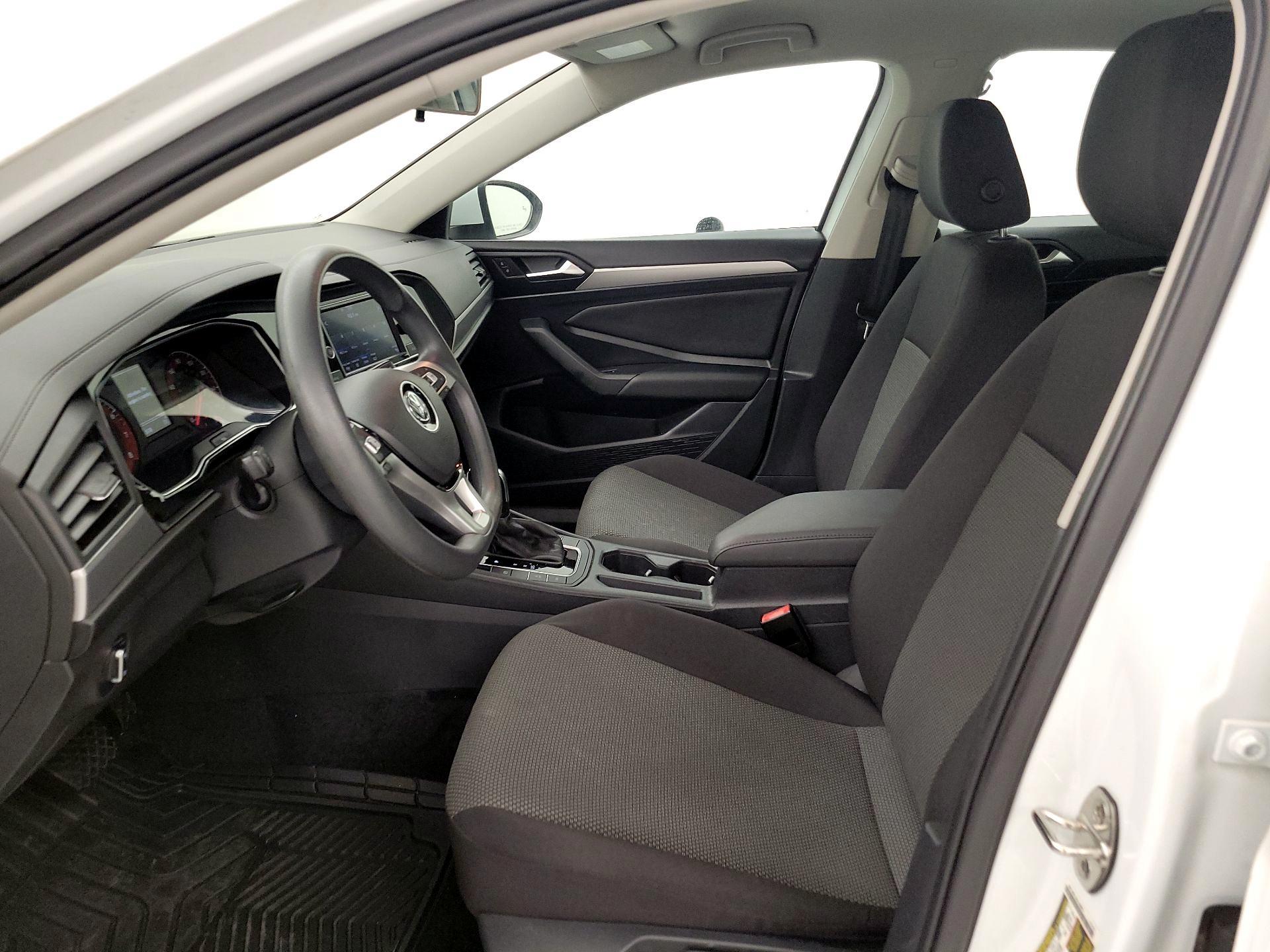 Thumbnail: 2021 Volkswagen Jetta - 11
