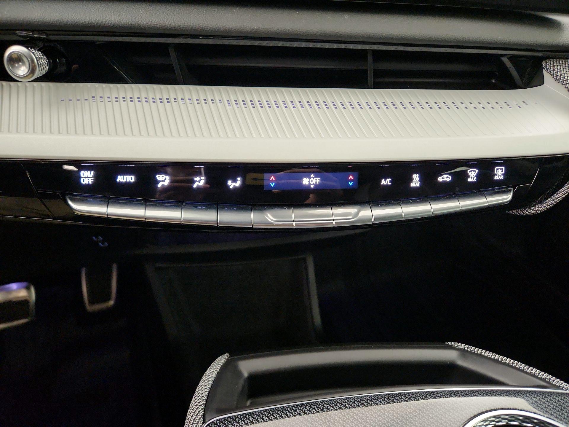 Thumbnail: 2025 Cadillac Optiq - 16