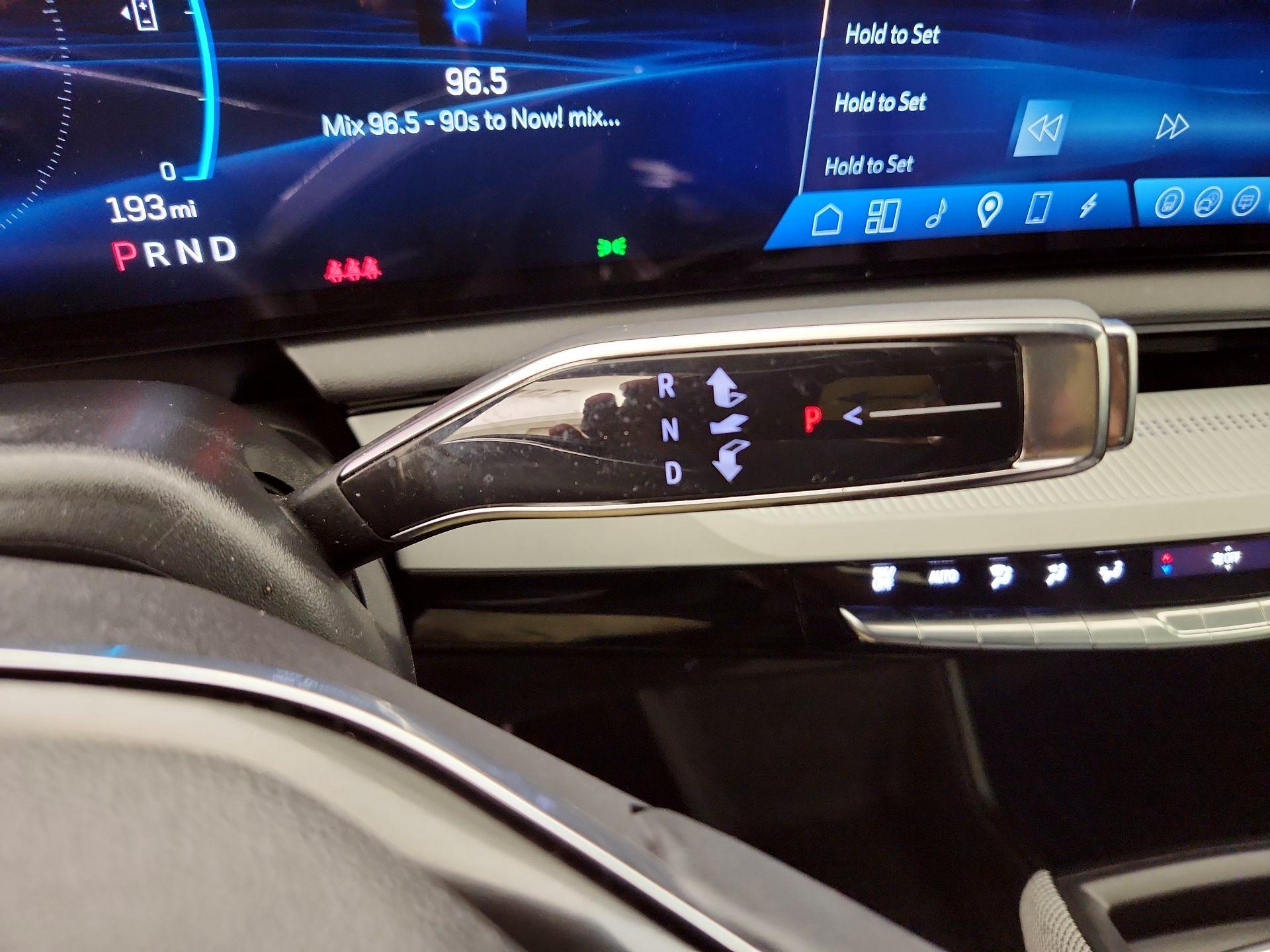 Thumbnail: 2025 Cadillac Optiq - 17