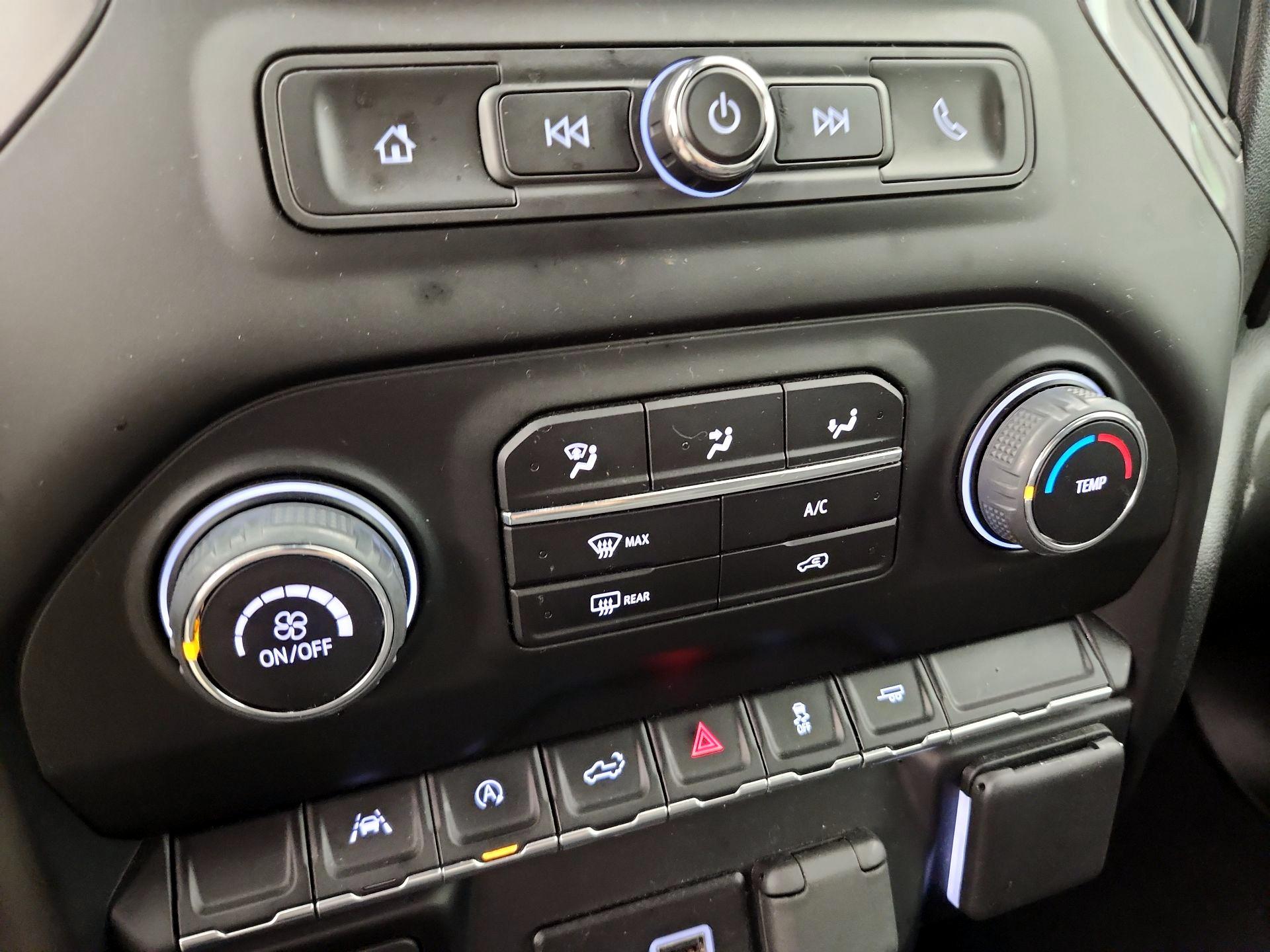Thumbnail: 2022 Chevrolet Silverado 1500 - 16