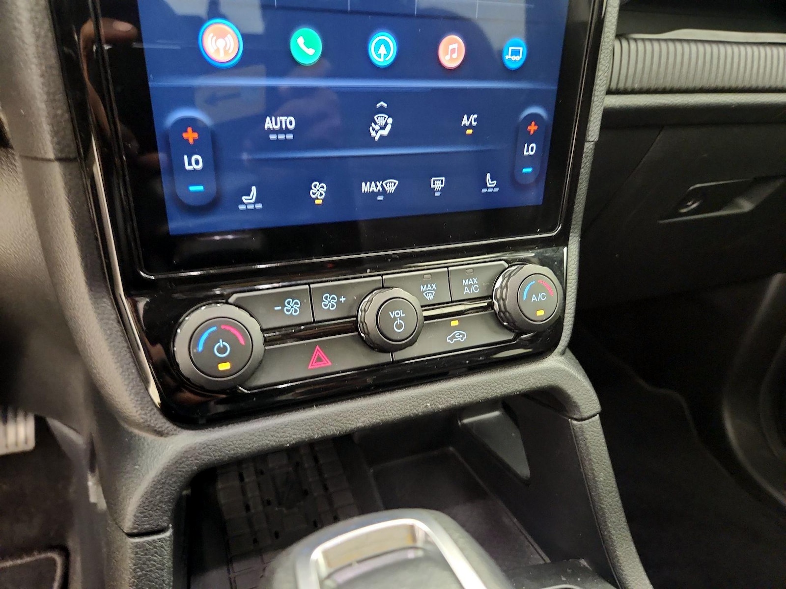 2024 Ford Ranger XLT - Photo 17