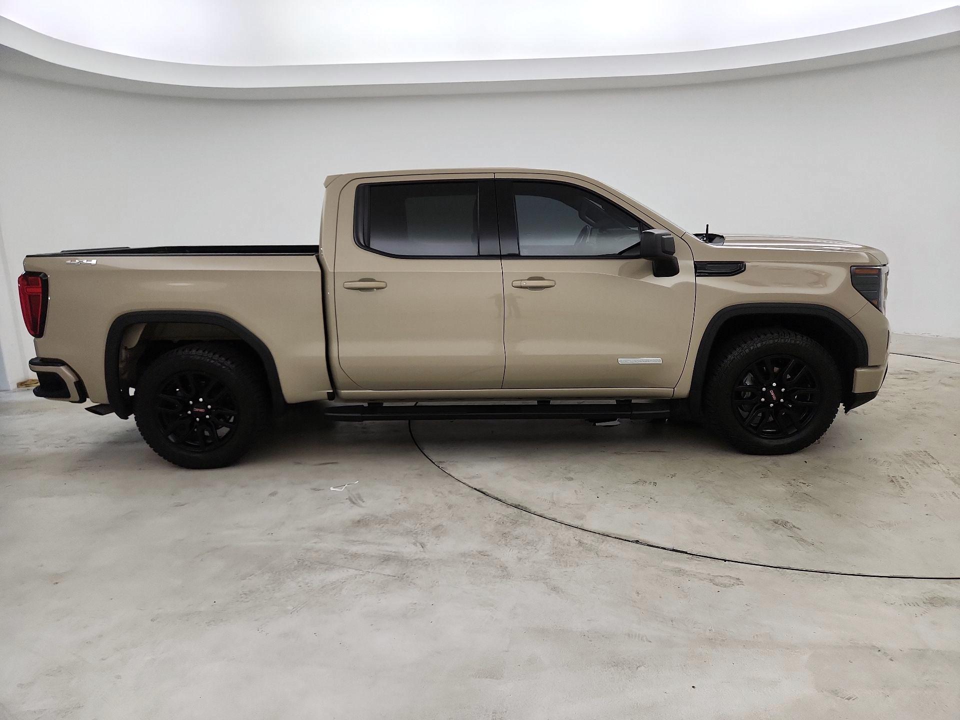 Thumbnail: 2022 GMC Sierra 1500 - 4