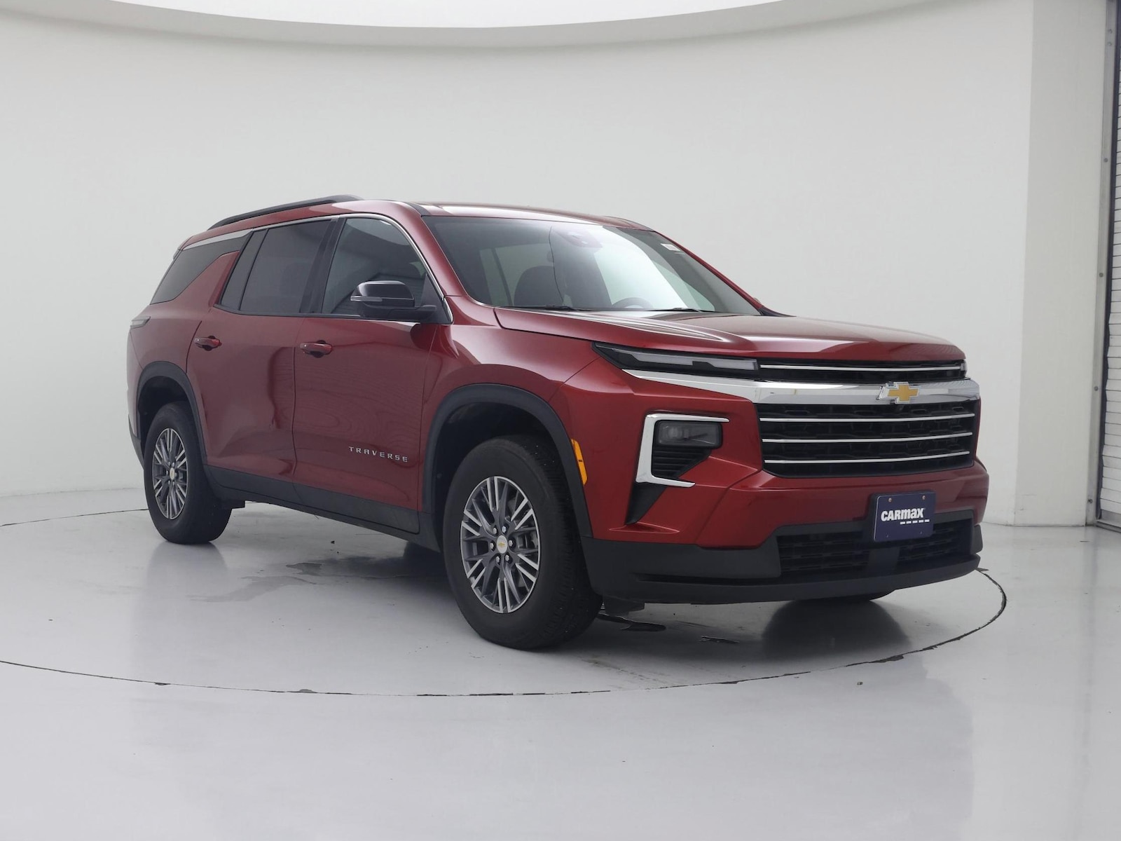 2025 Chevrolet Traverse LT - Photo 2