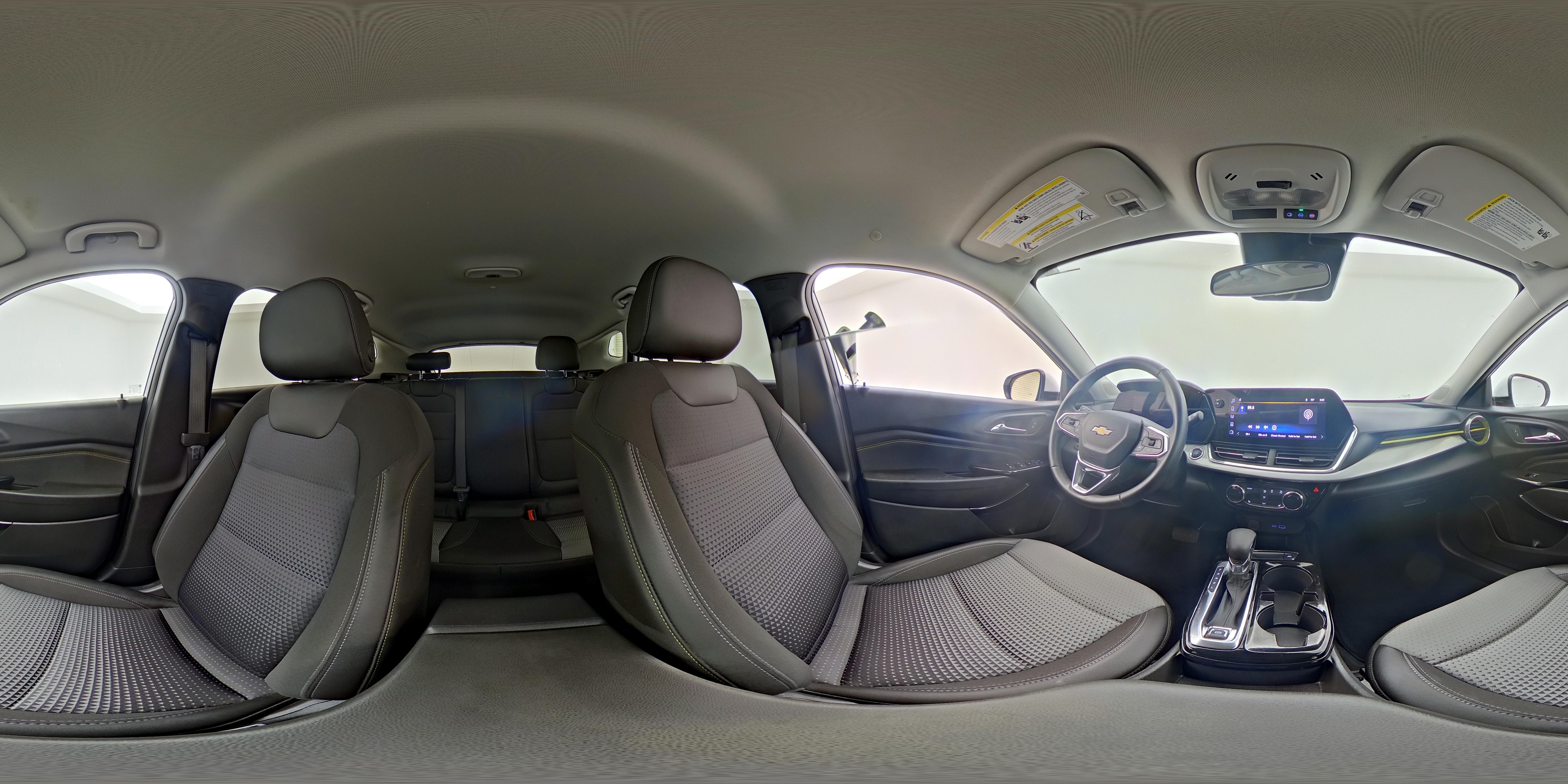 2024 Chevrolet Trax LT - Photo 24