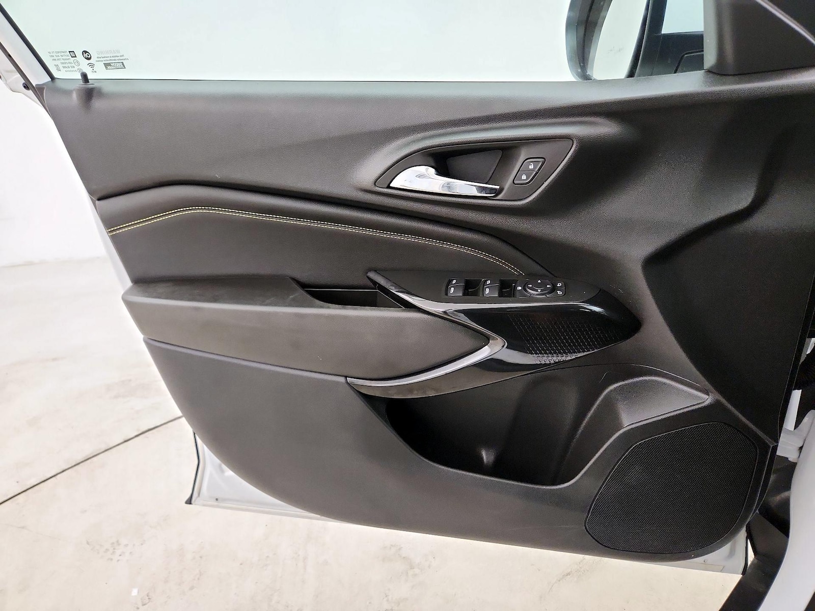 2024 Chevrolet Trax LT - Photo 13