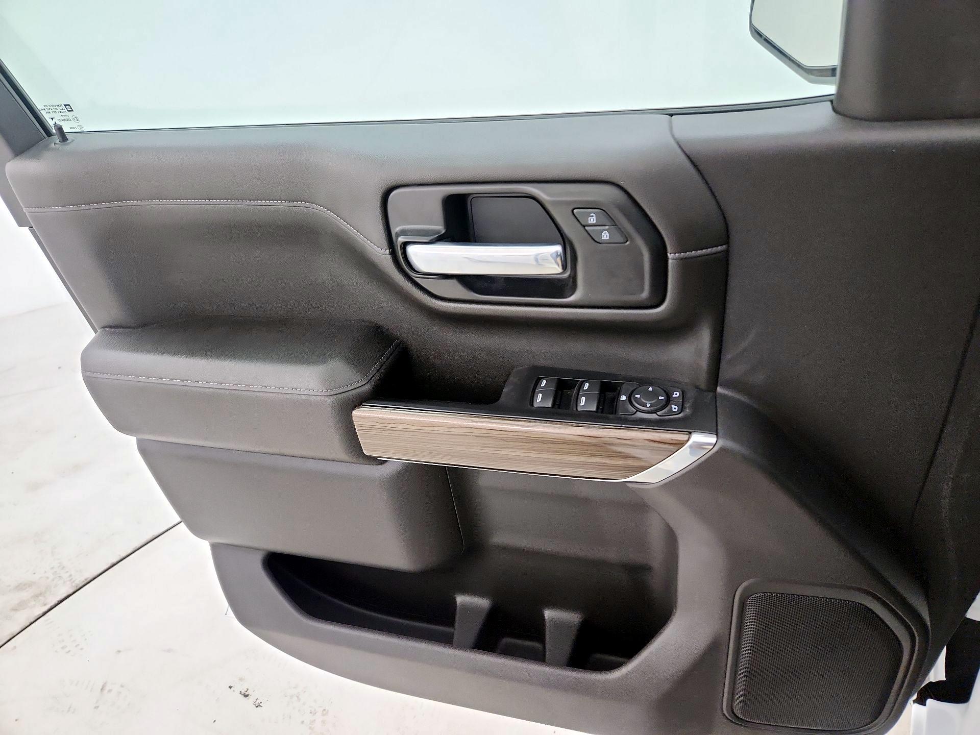 Thumbnail: 2021 Chevrolet Silverado 1500 - 12