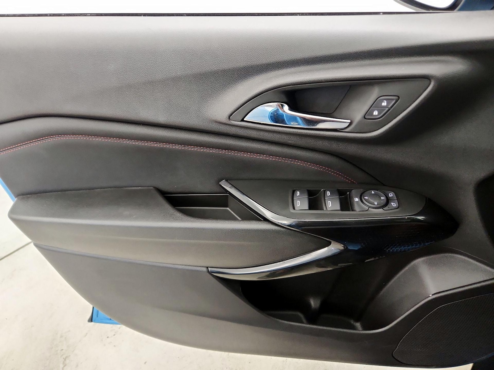 2025 Chevrolet Trax RS - Photo 13