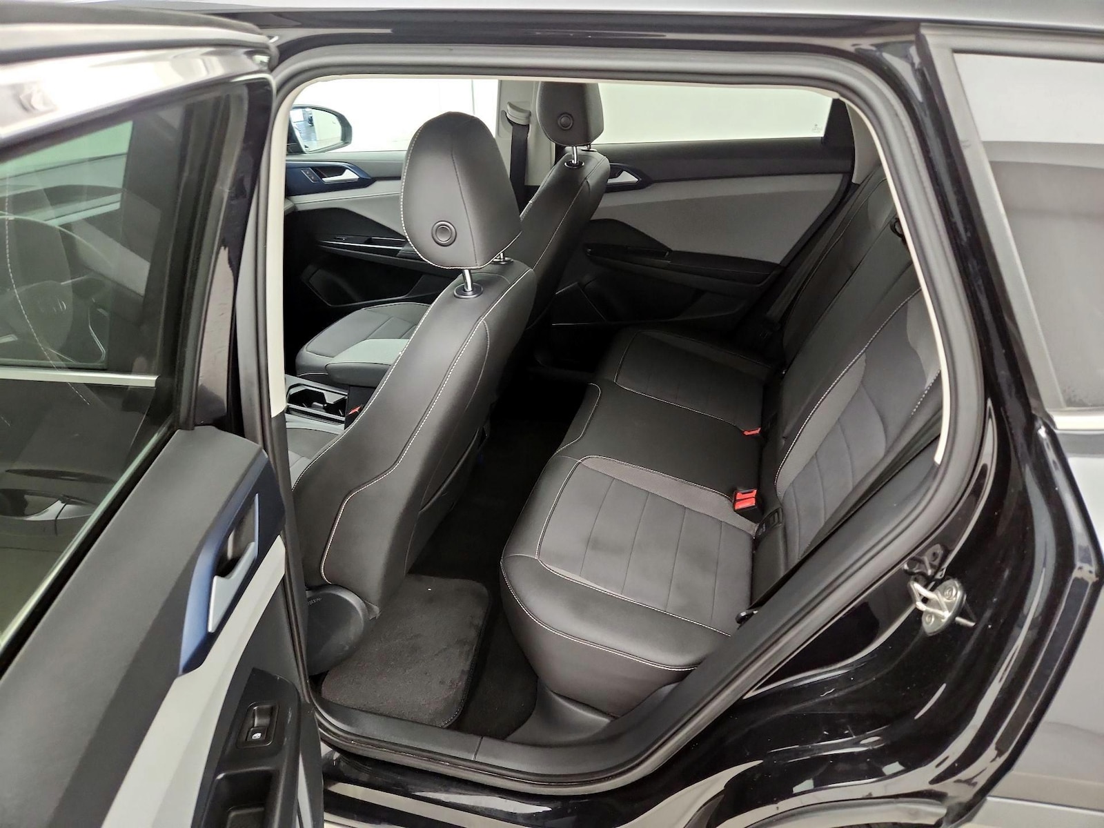 2024 Volkswagen Taos SE - Photo 20