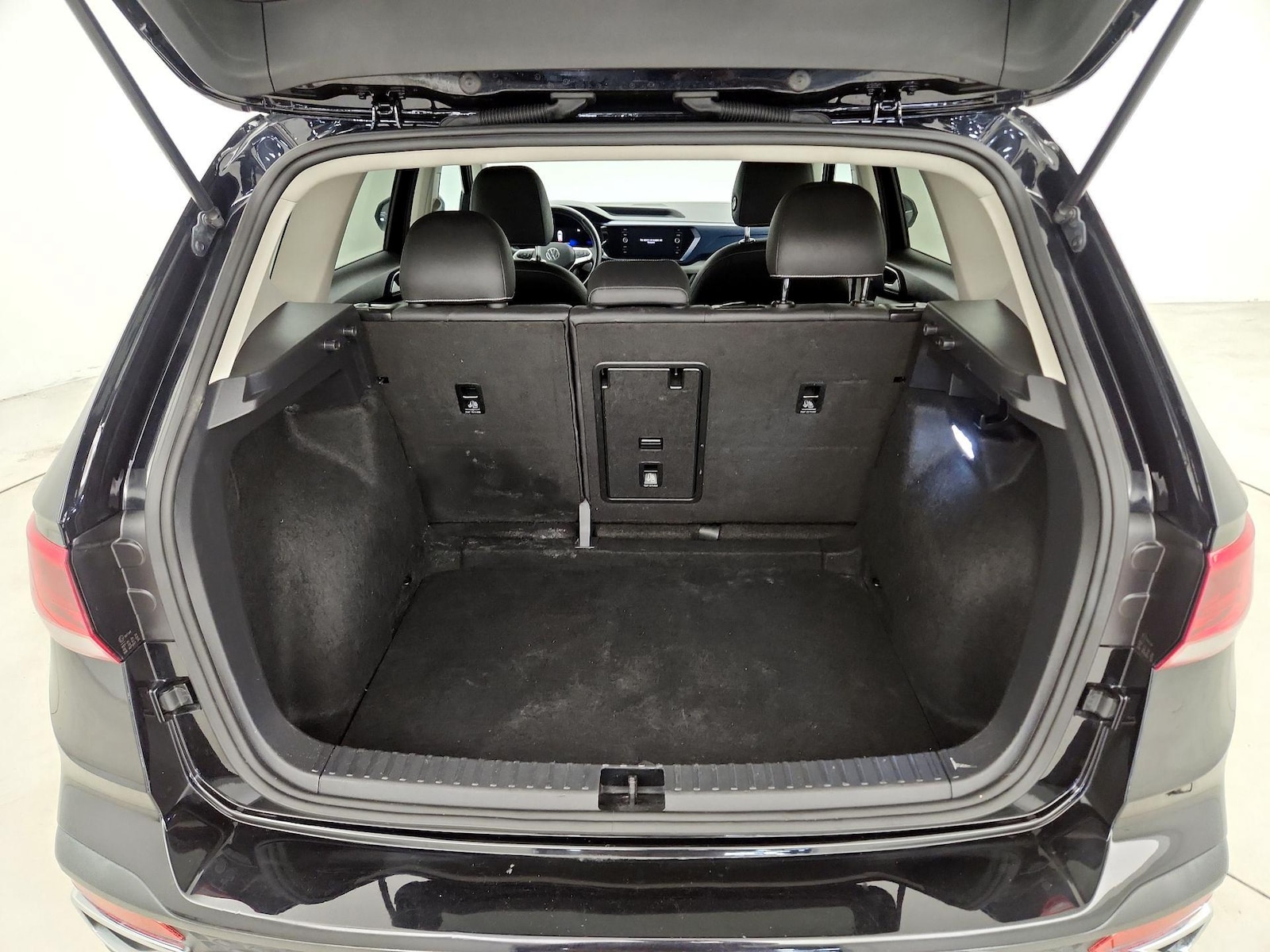 2024 Volkswagen Taos SE - Photo 21