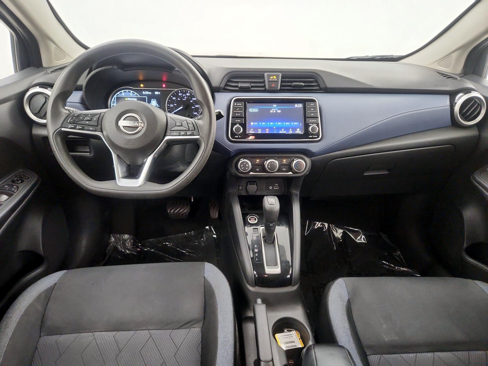 2023 Nissan Versa Sedan SV - Photo 10