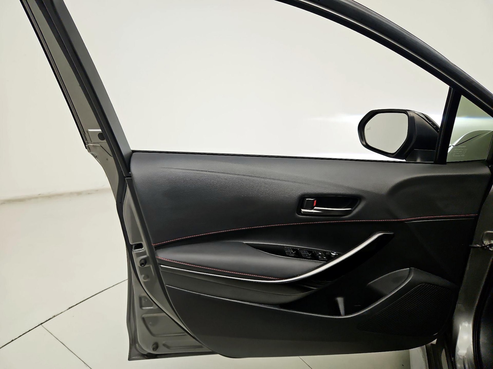 2023 Toyota GR Corolla Circuit Edition - Photo 13