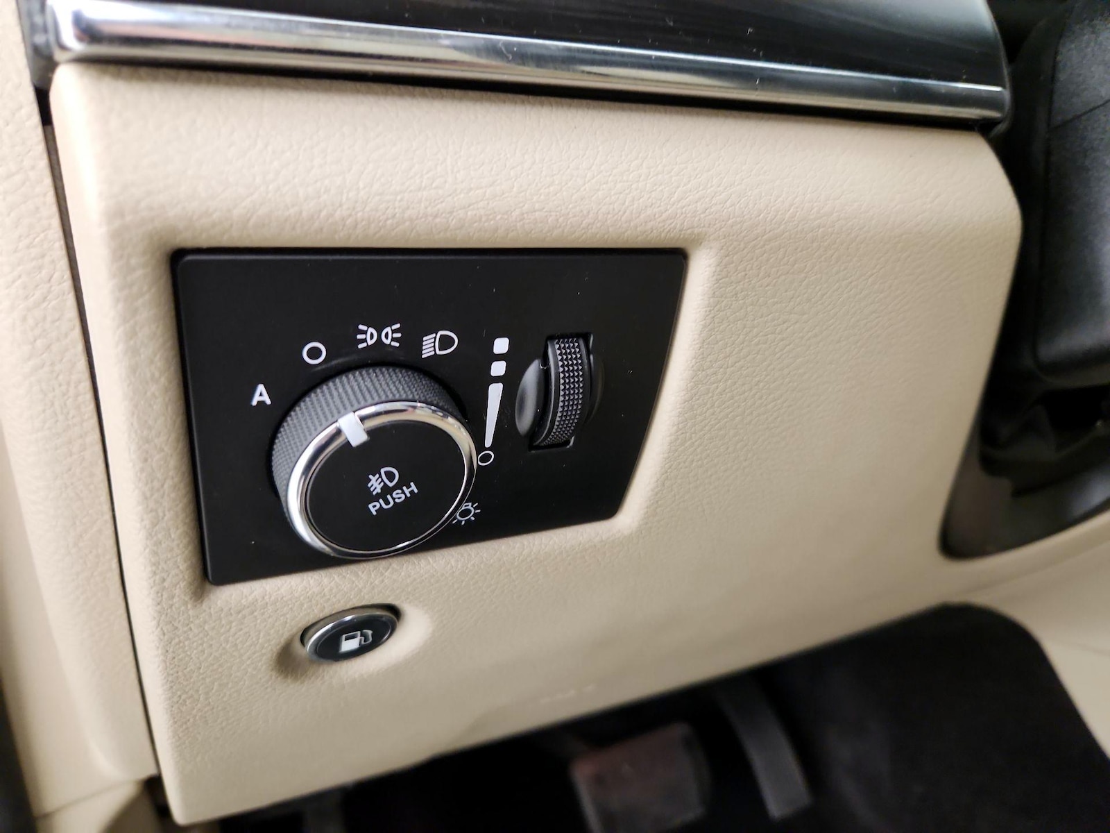 2019 Jeep Grand Cherokee Limited - Photo 14