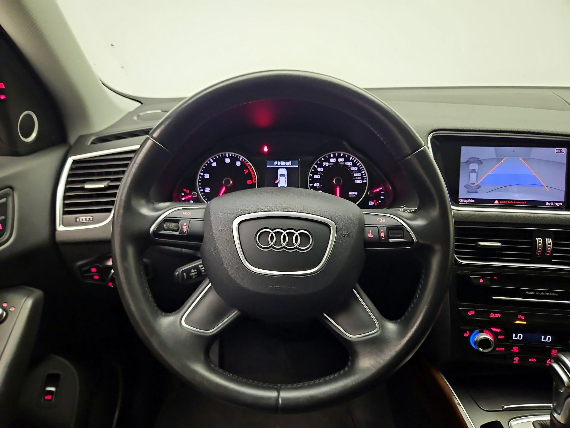 Thumbnail: 2016 Audi Q5 - 10
