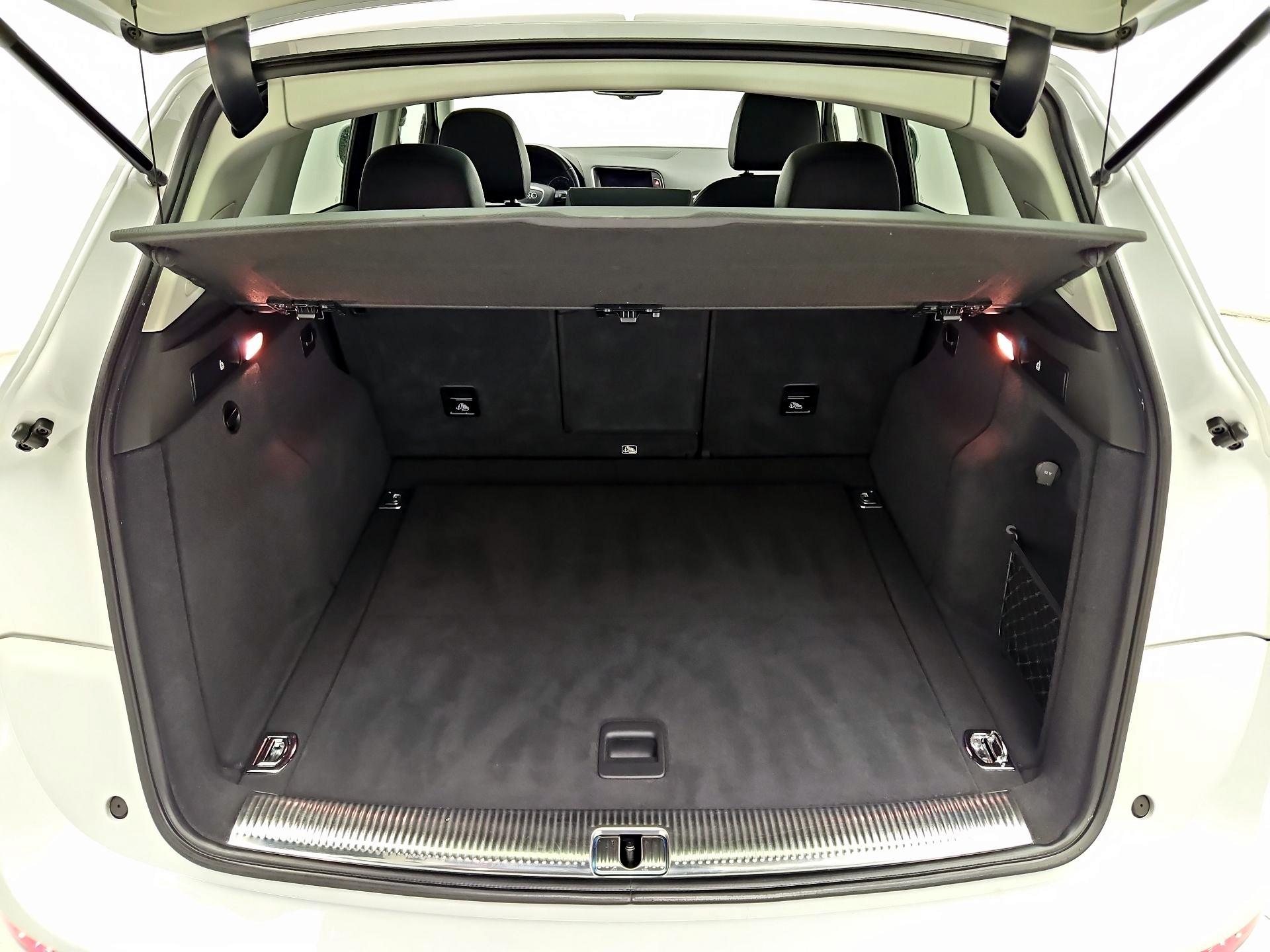 Thumbnail: 2016 Audi Q5 - 18