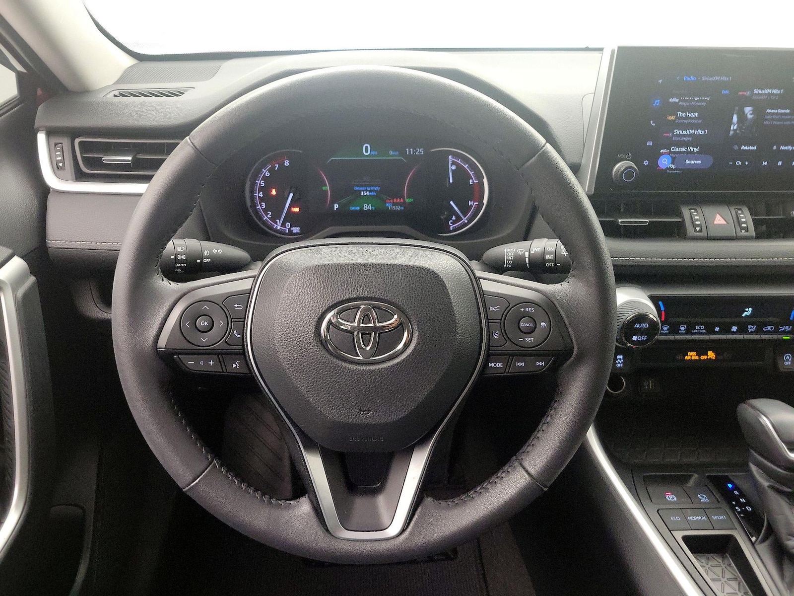2024 Toyota RAV4 XLE Premium - Photo 11