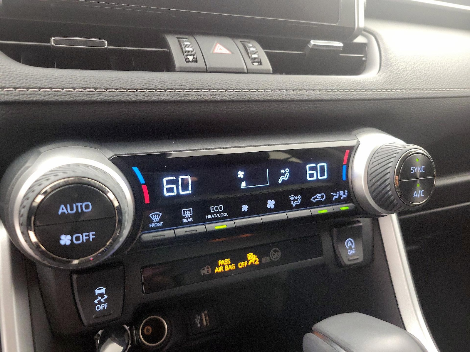 2024 Toyota RAV4 XLE Premium - Photo 17