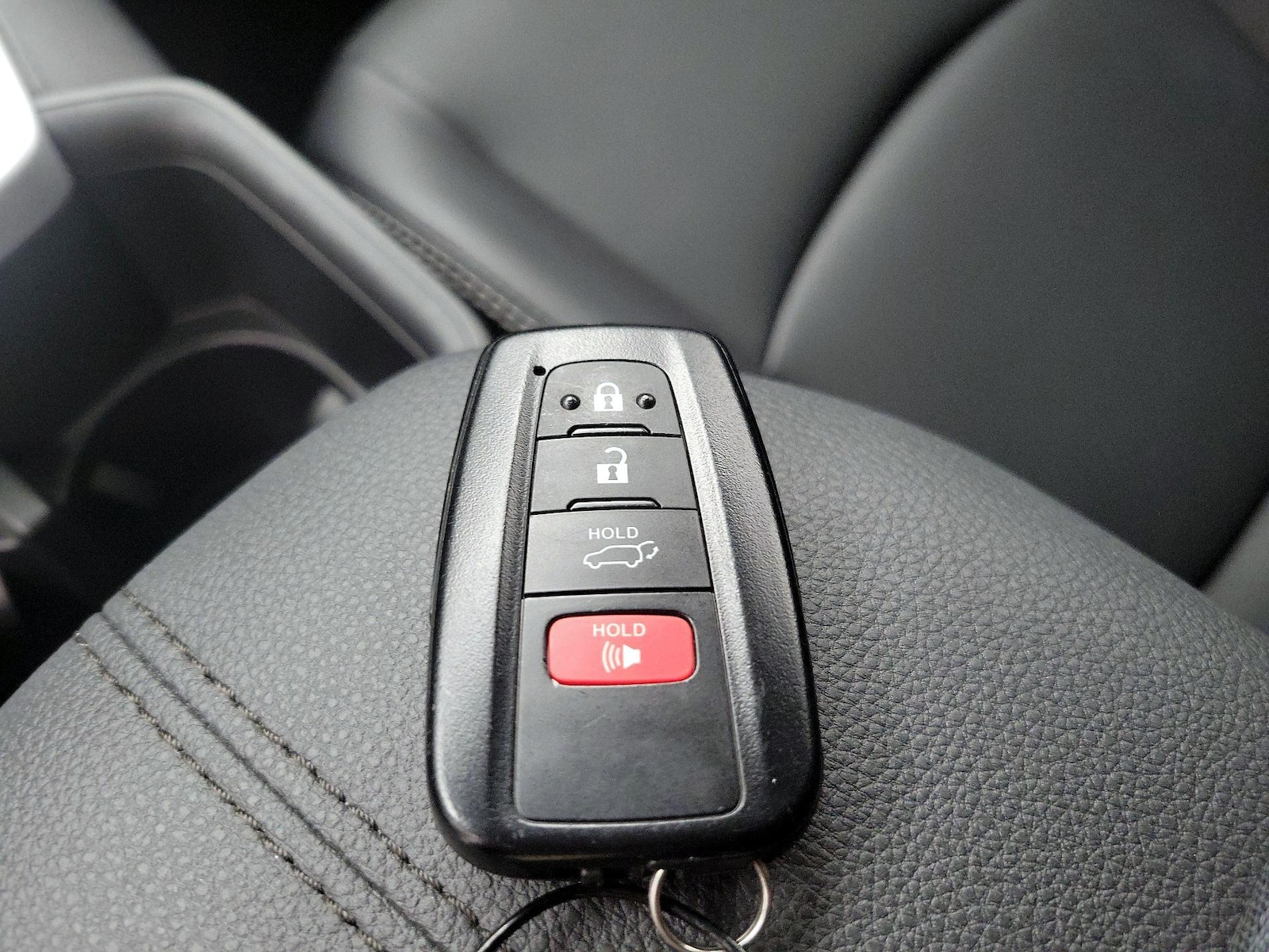 2024 Toyota RAV4 XLE Premium - Photo 24