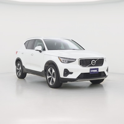 2023 Volvo XC40 B4 Plus Bright Theme