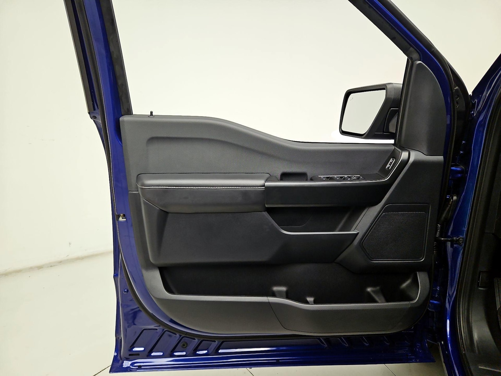 2026 Ford F-150 STX - Photo 13