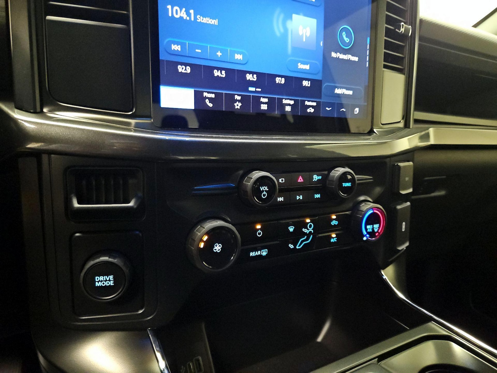2026 Ford F-150 STX - Photo 16