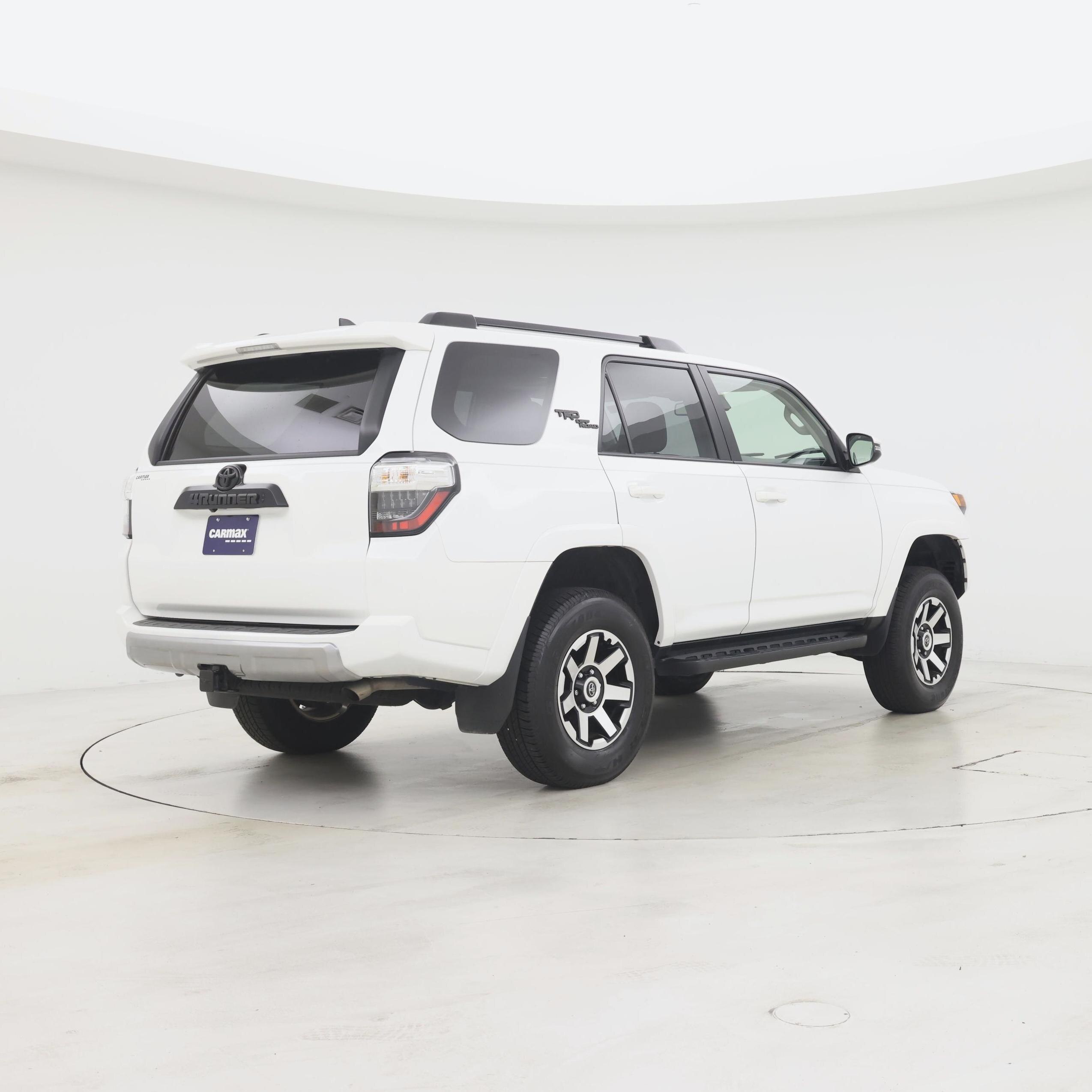Thumbnail: 2024 Toyota 4Runner - 8