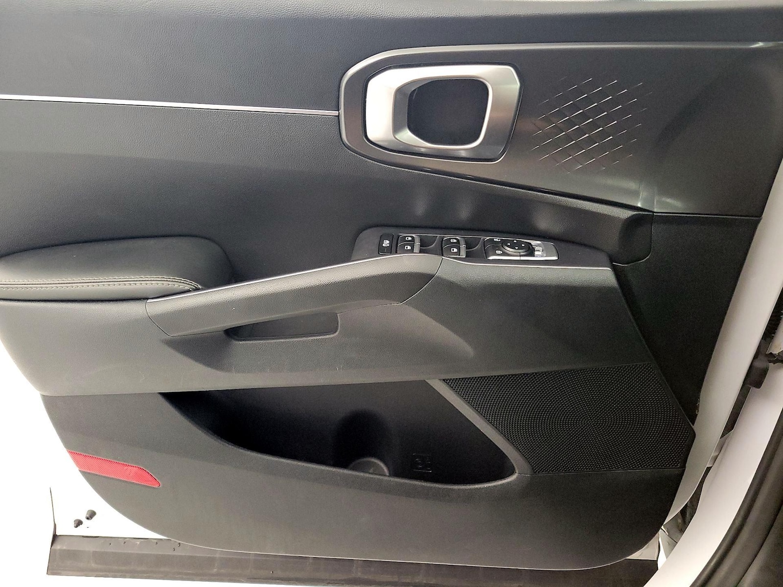 2023 Kia Sorento S - Photo 13