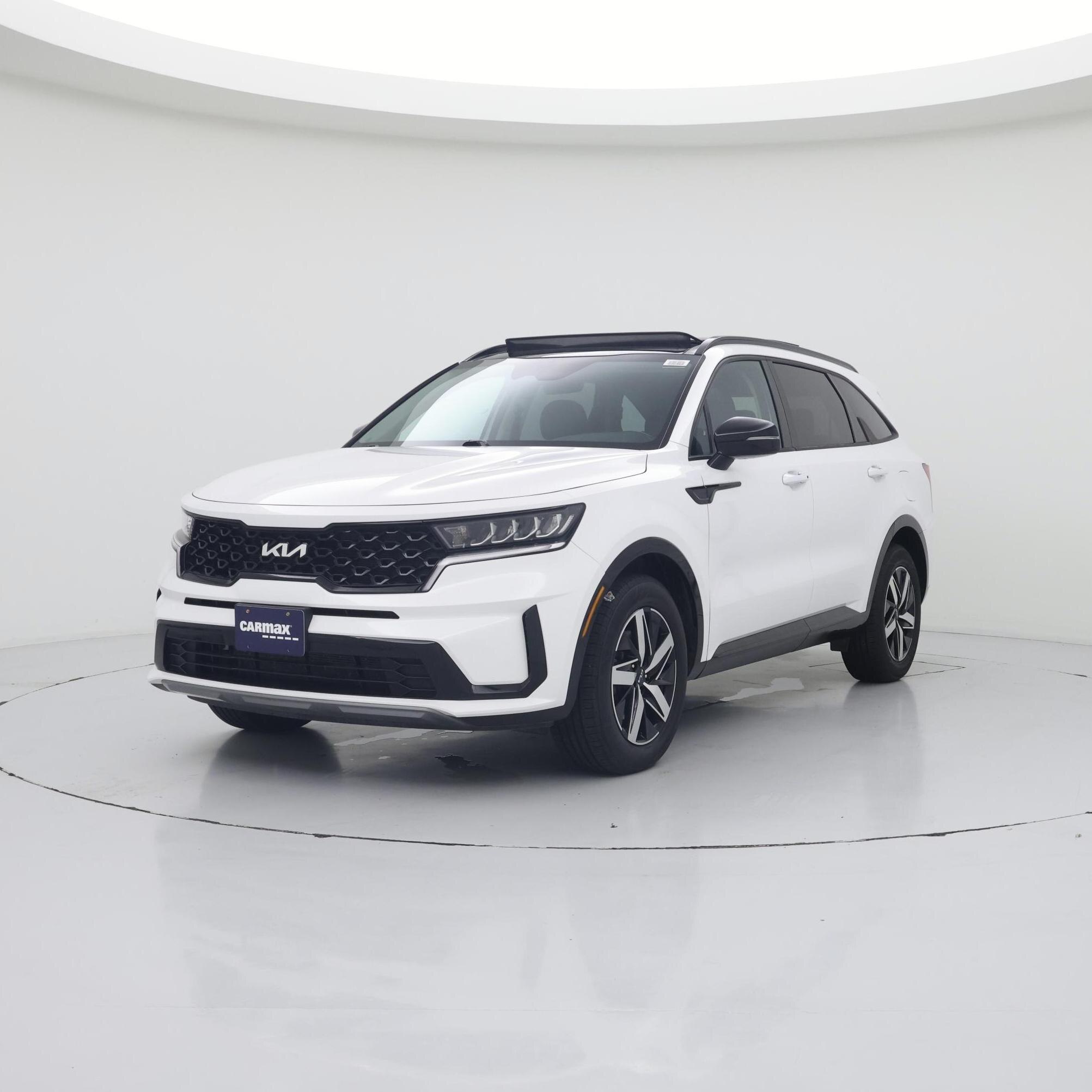 Thumbnail: 2023 Kia Sorento - 4