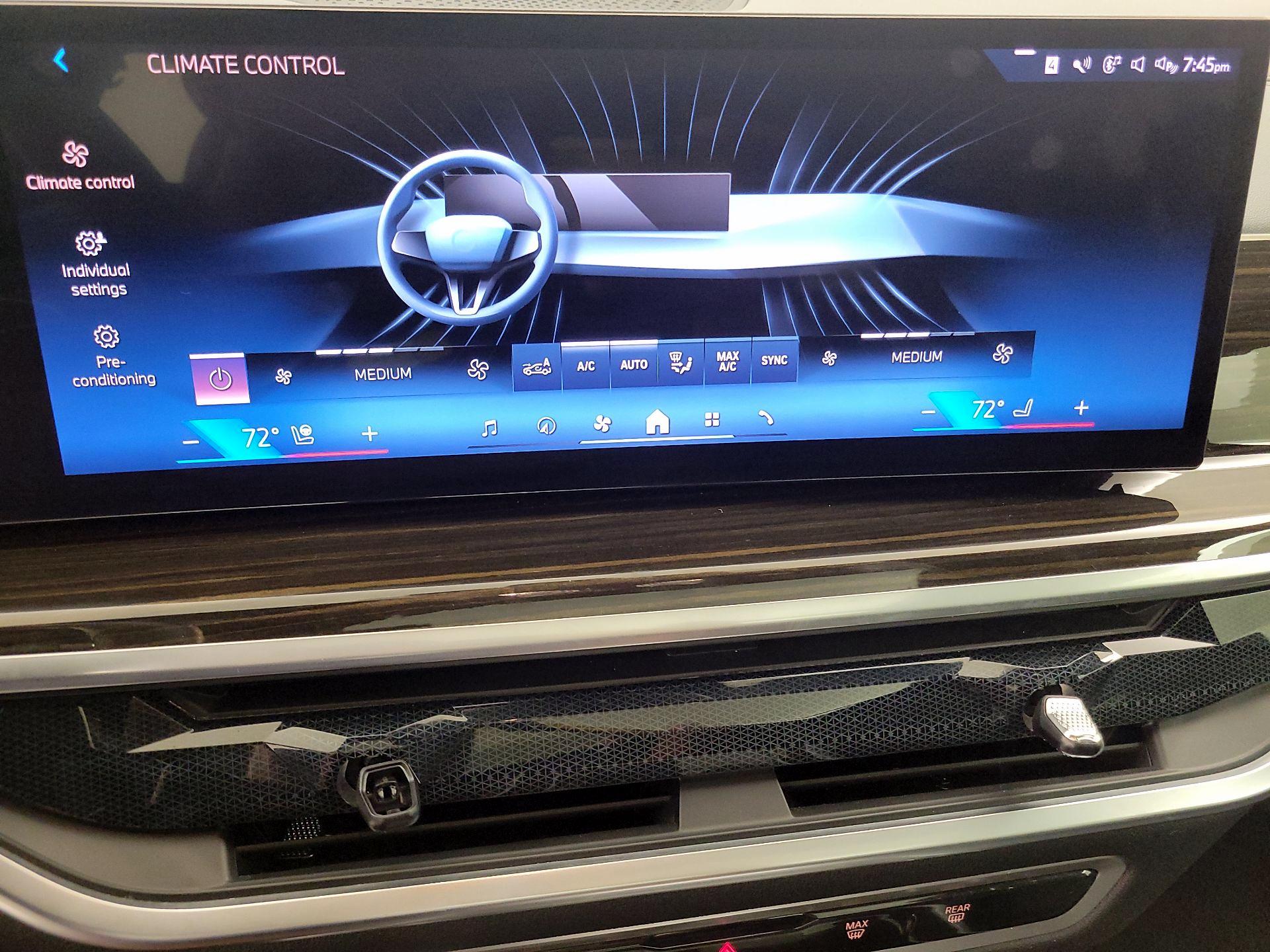 Thumbnail: 2024 BMW X5 - 17