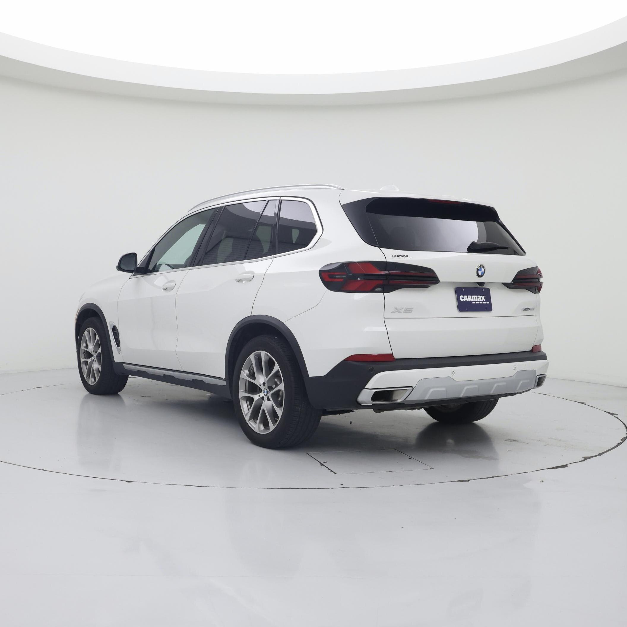 Thumbnail: 2024 BMW X5 - 2