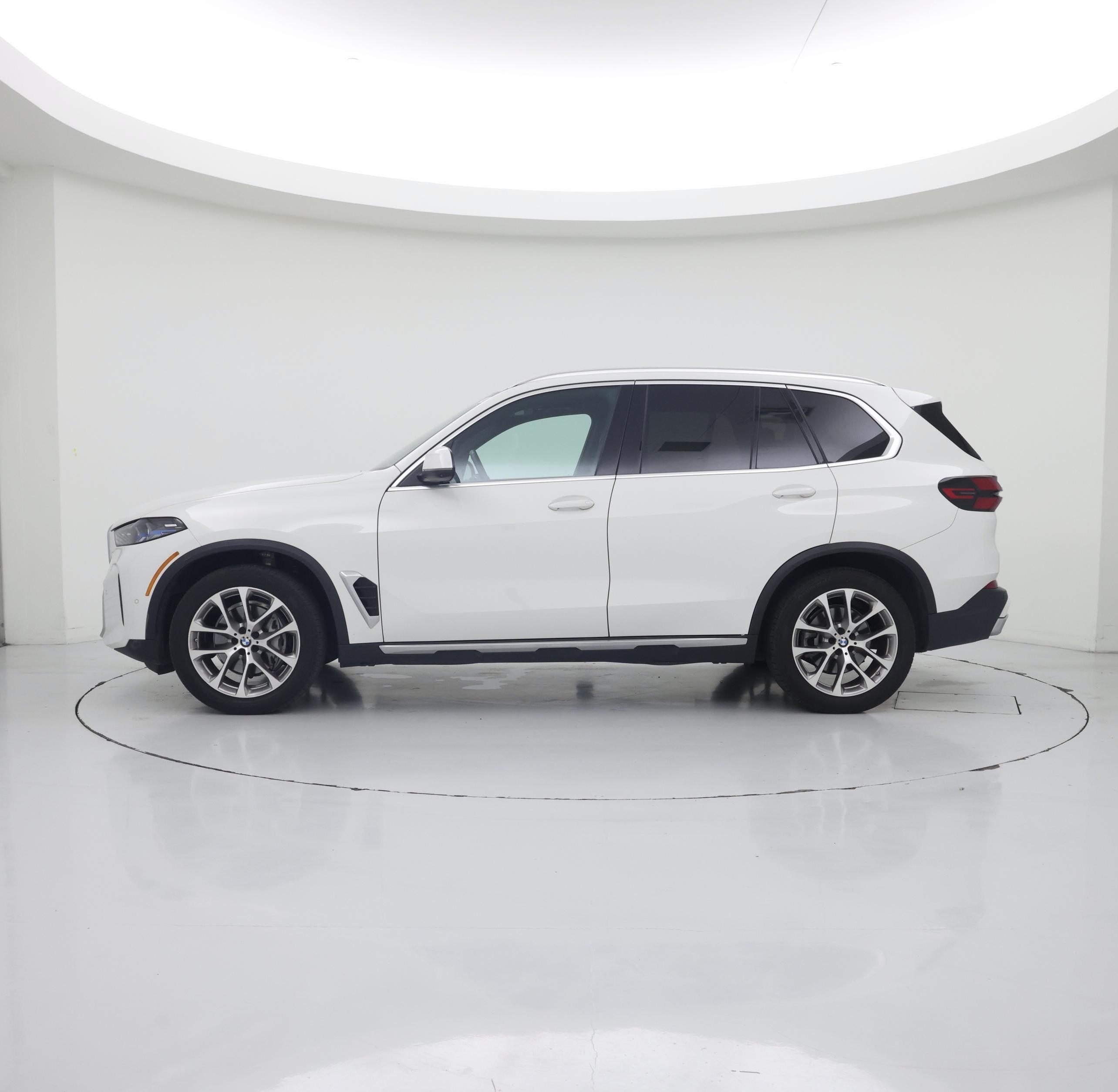 Thumbnail: 2024 BMW X5 - 3
