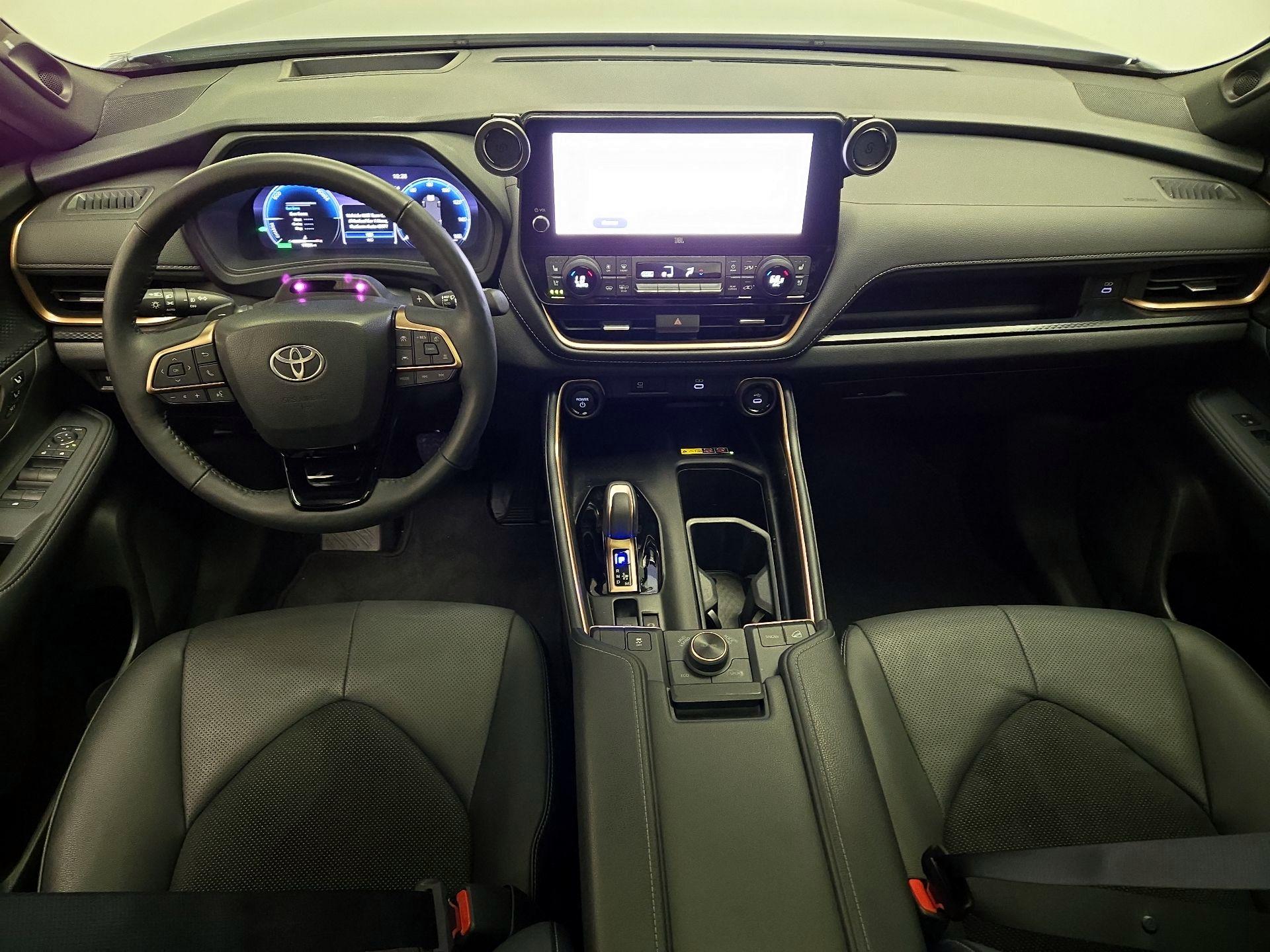 Thumbnail: 2025 Toyota Highlander - 9