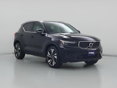 2023 Volvo XC40 B5 Ultimate Bright Theme