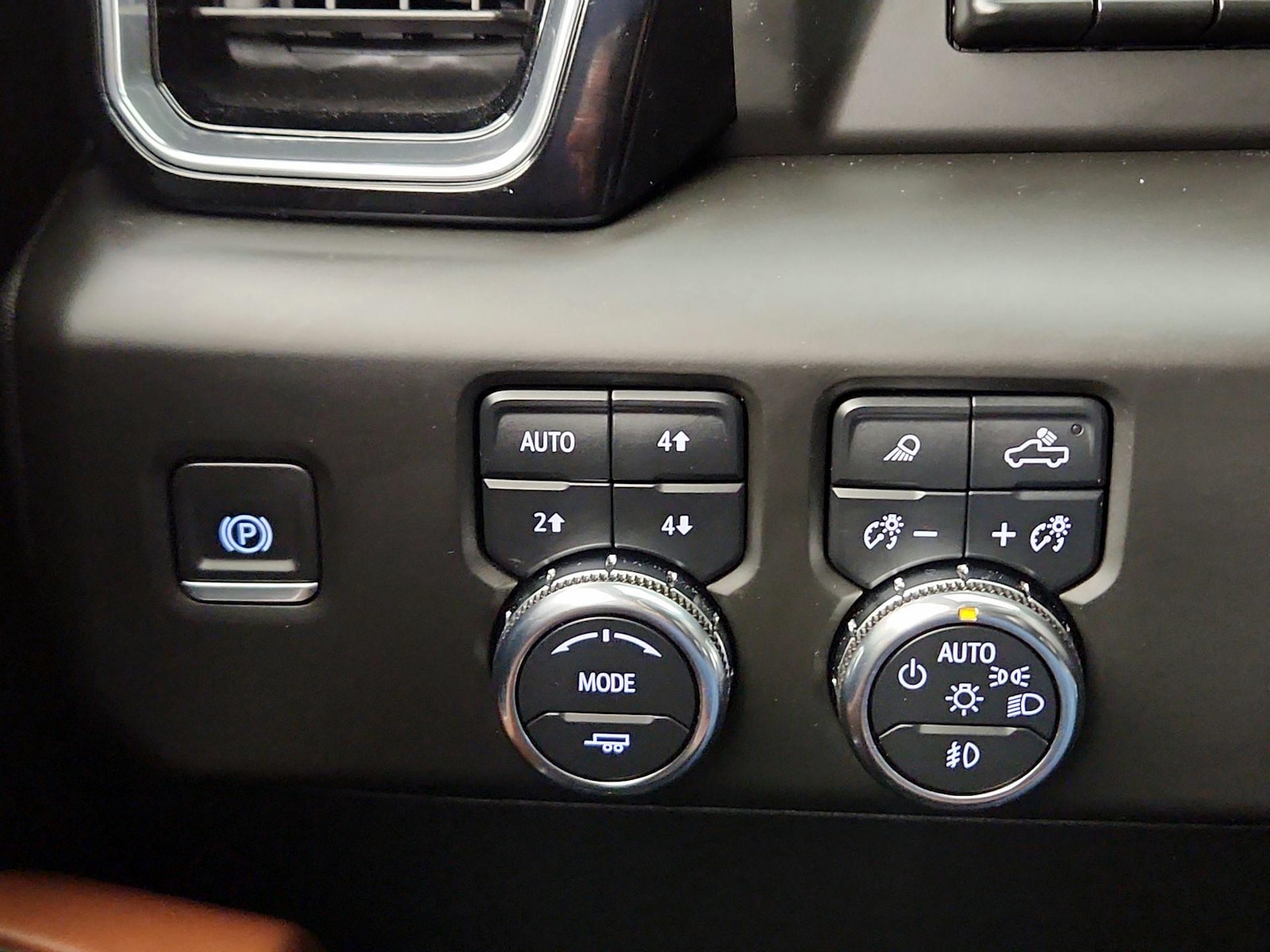2025 GMC Sierra 2500HD Denali Ultimate - Photo 14